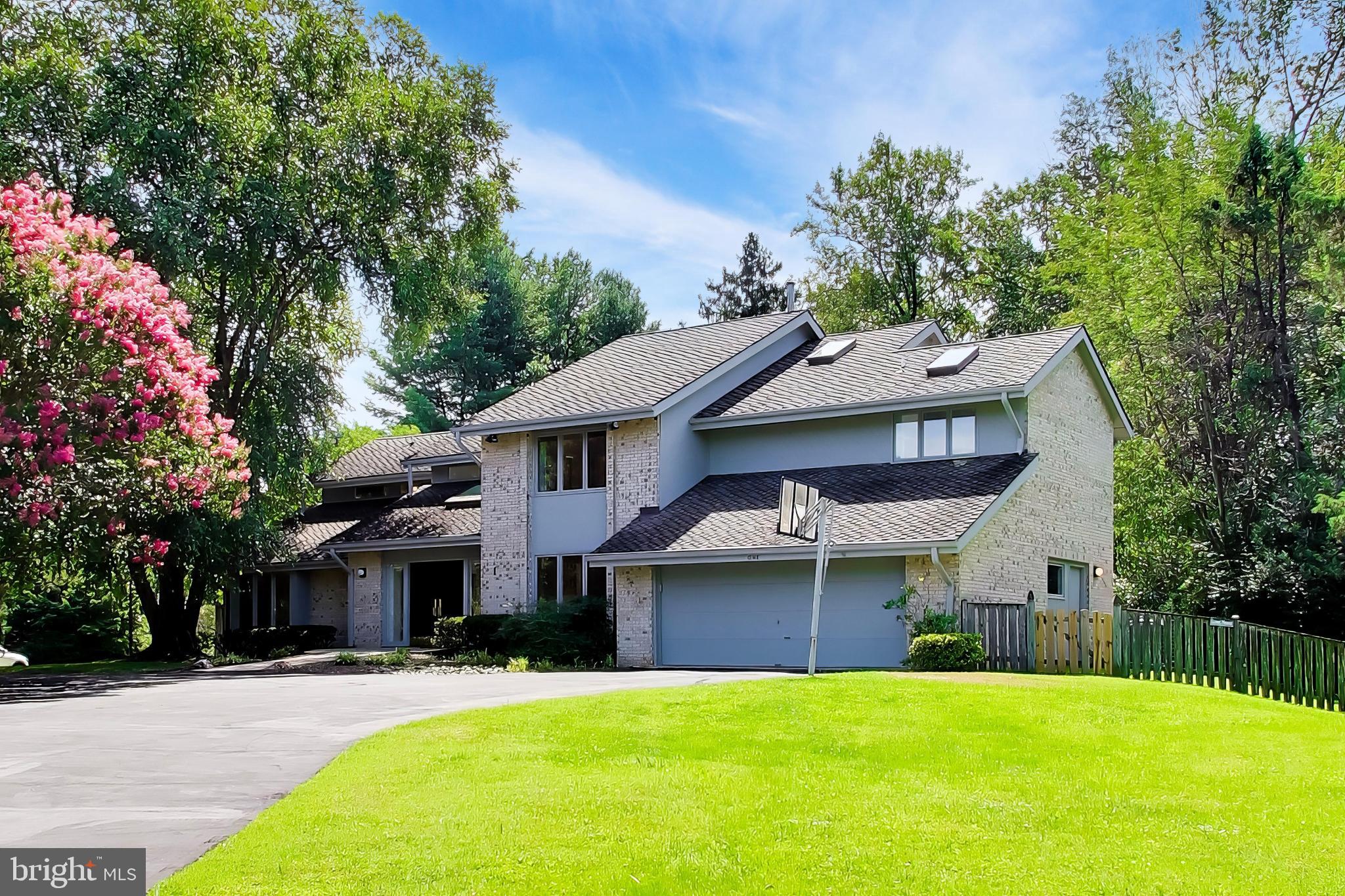 1 MONTERRA COURT