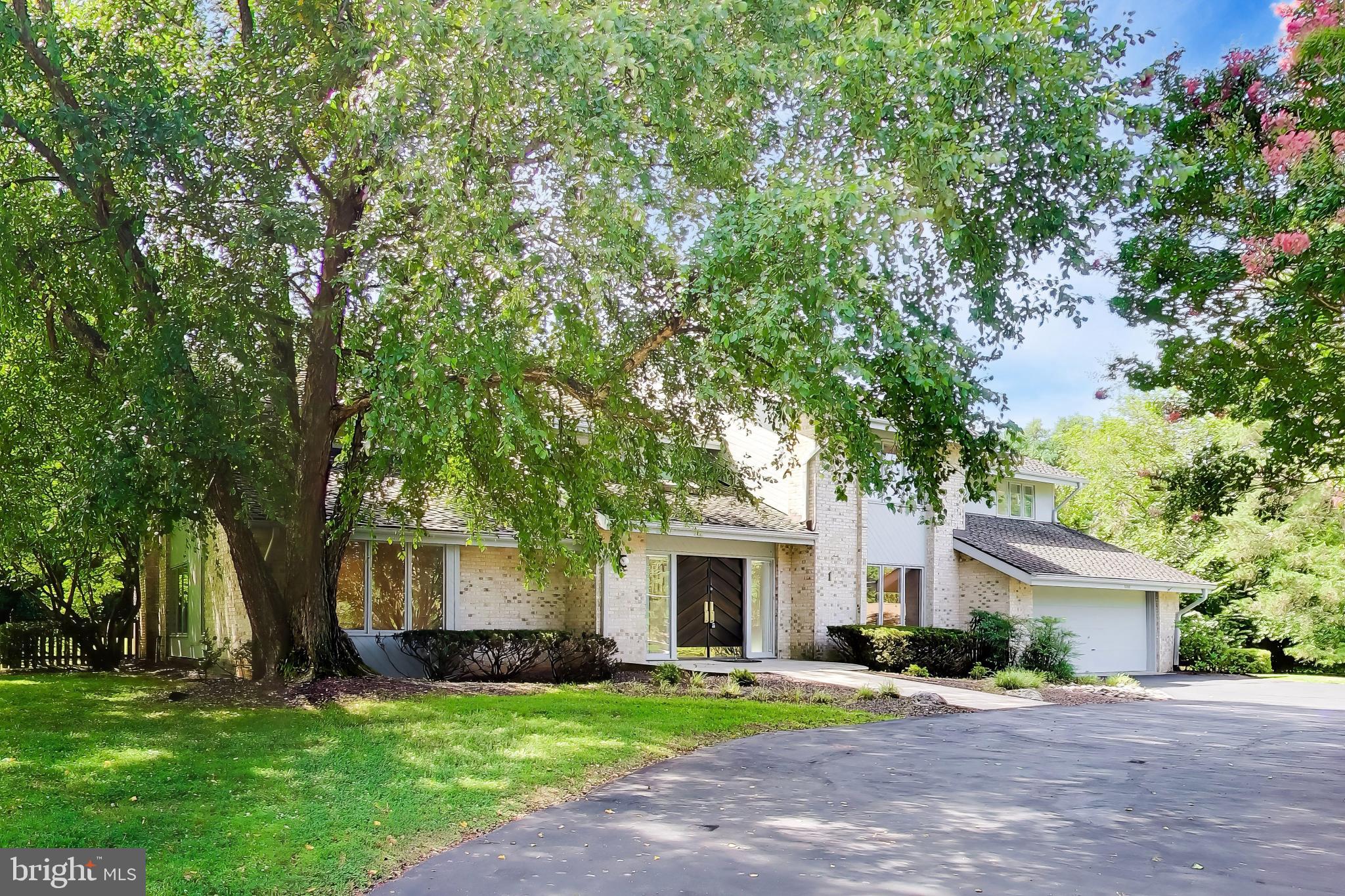 1 MONTERRA COURT