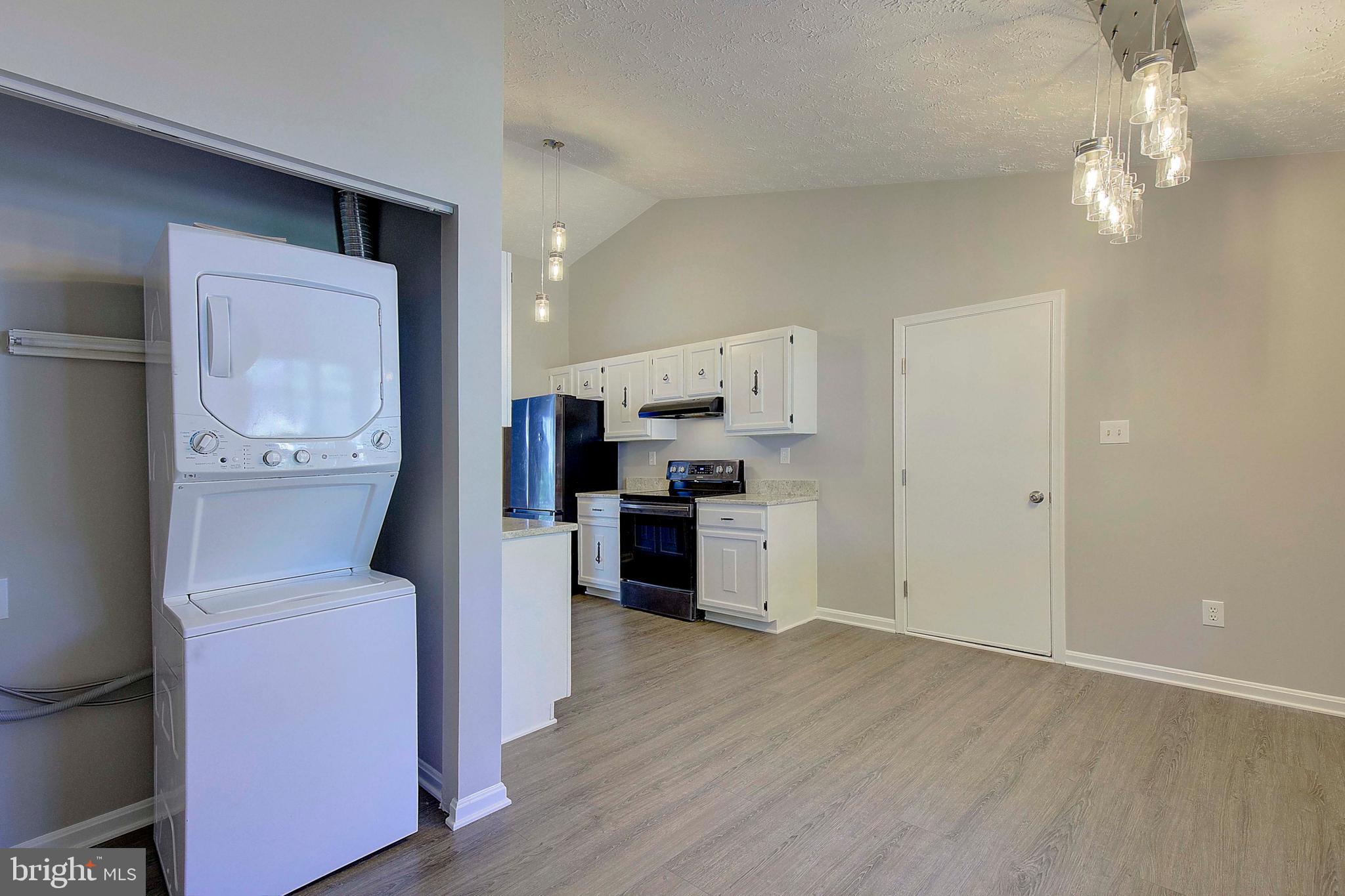 SENTRY WOODS - Residential