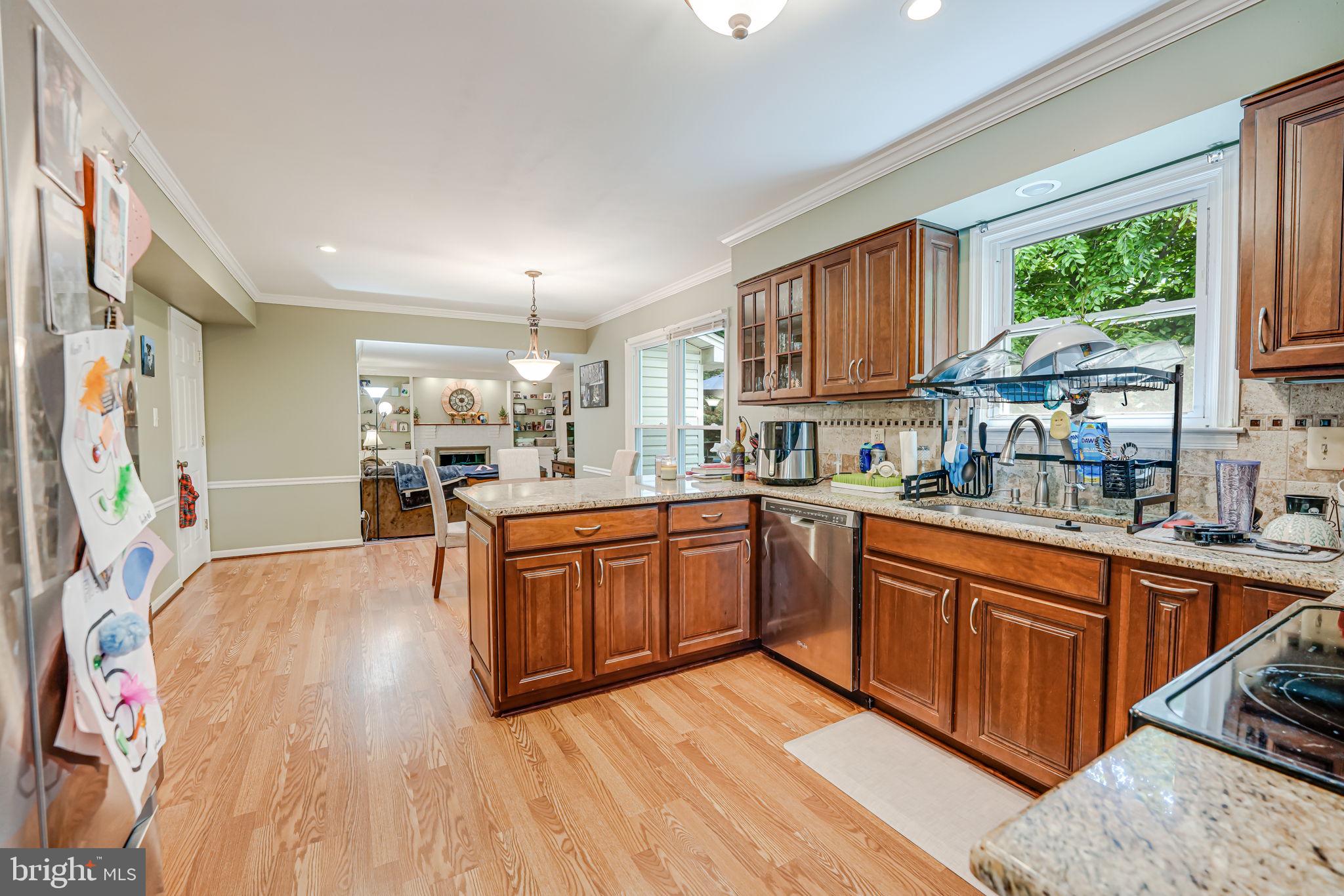 LONGWOOD KNOLLS - Residential Lease