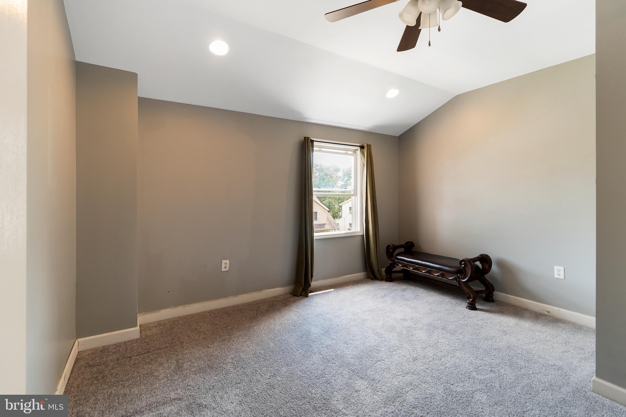 FRANKFORD - Residential