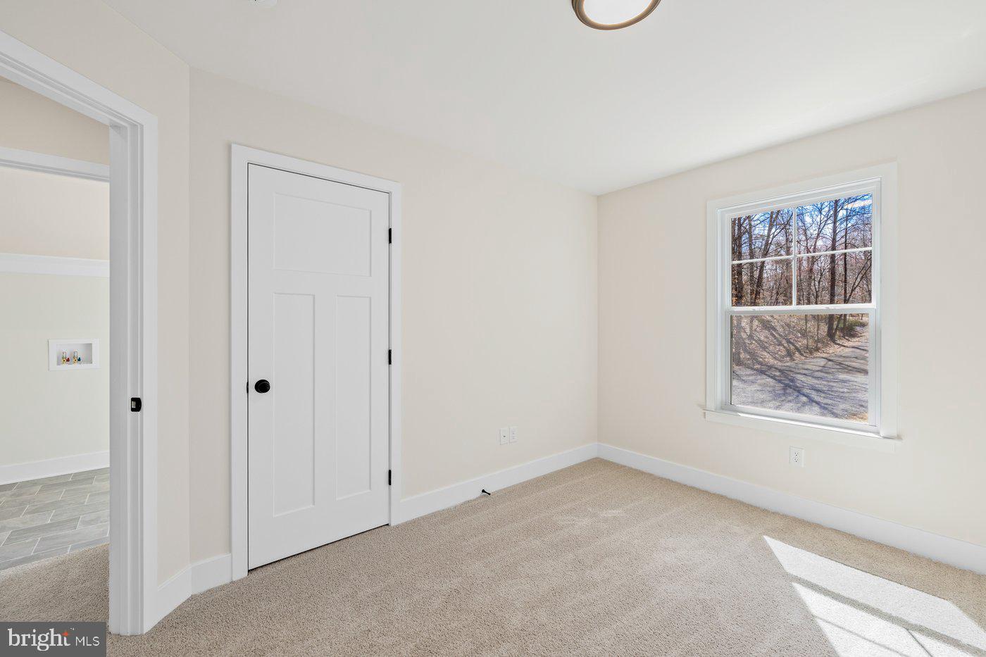 PRESIDENTIAL LAKES - Residential