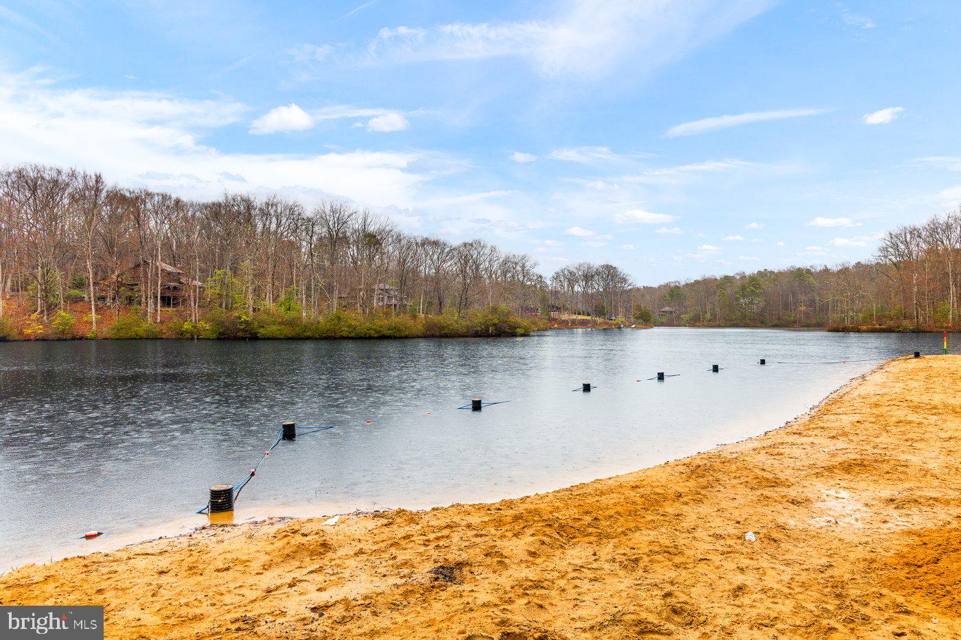 PRESIDENTIAL LAKES - Residential