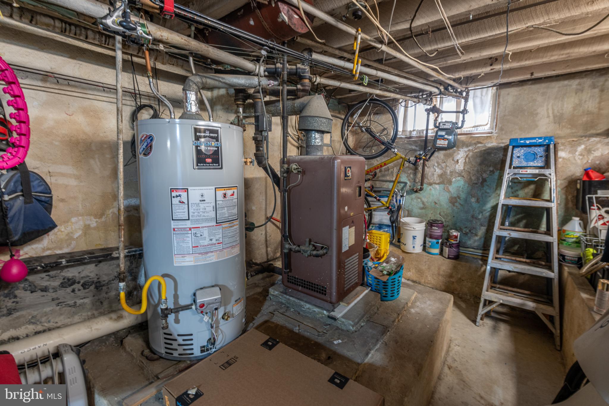 GIRARD ESTATES - Residential