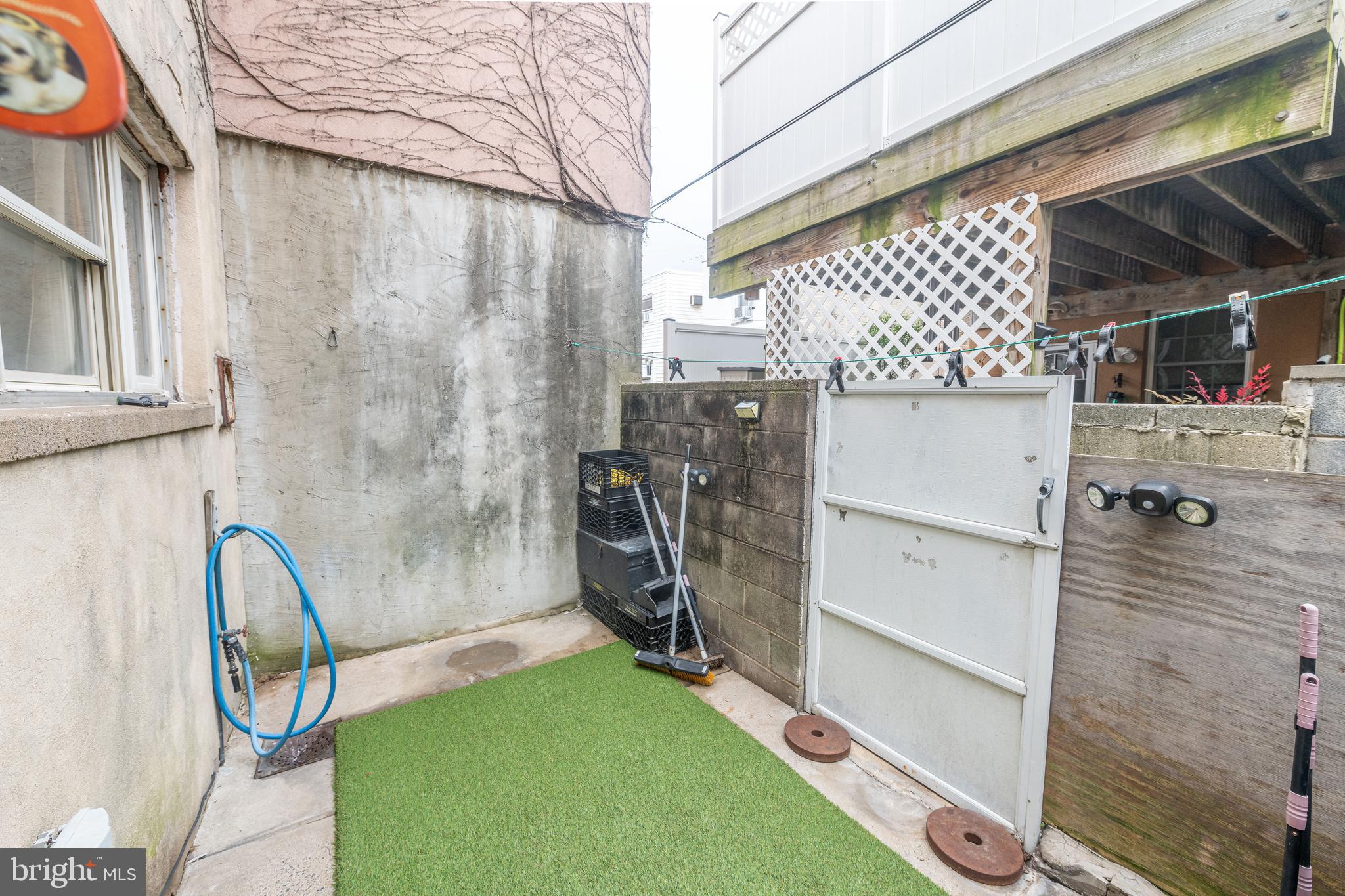 GIRARD ESTATES - Residential