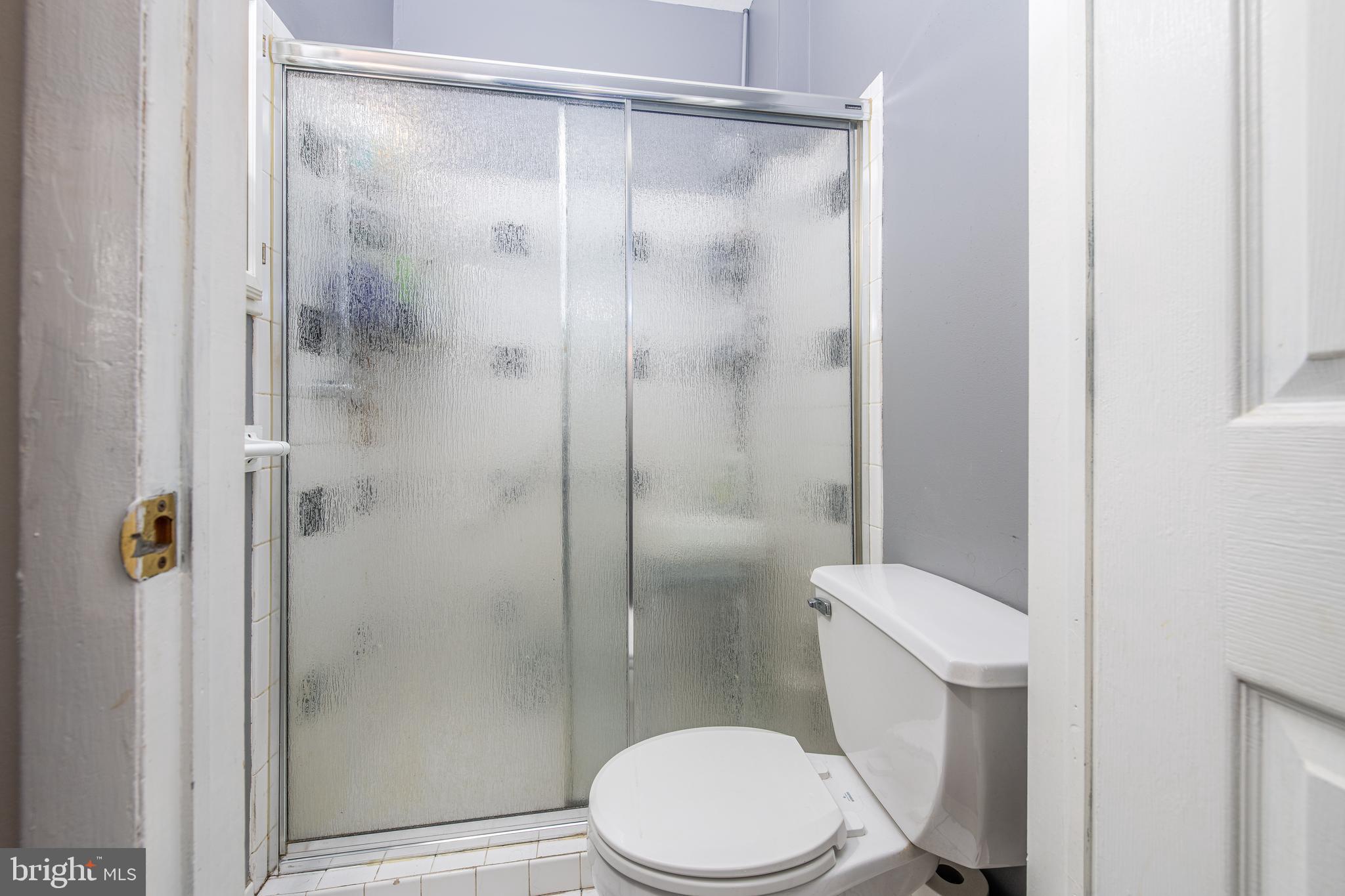 GIRARD ESTATES - Residential