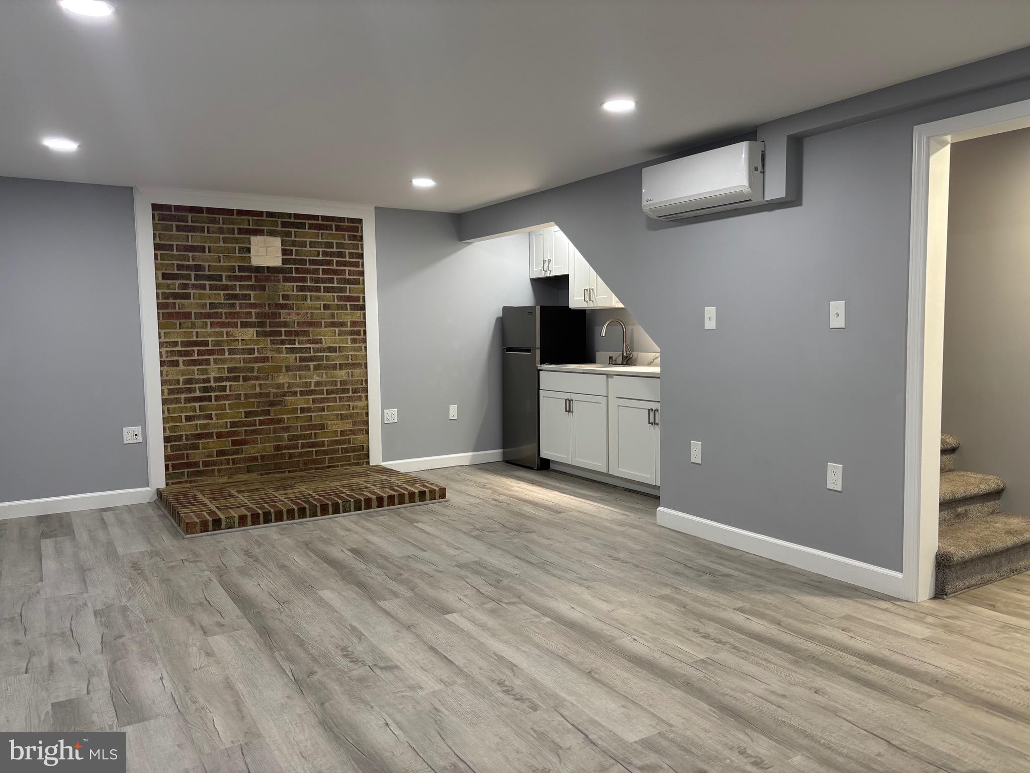 BRIGHTWOOD ACRES - Residential