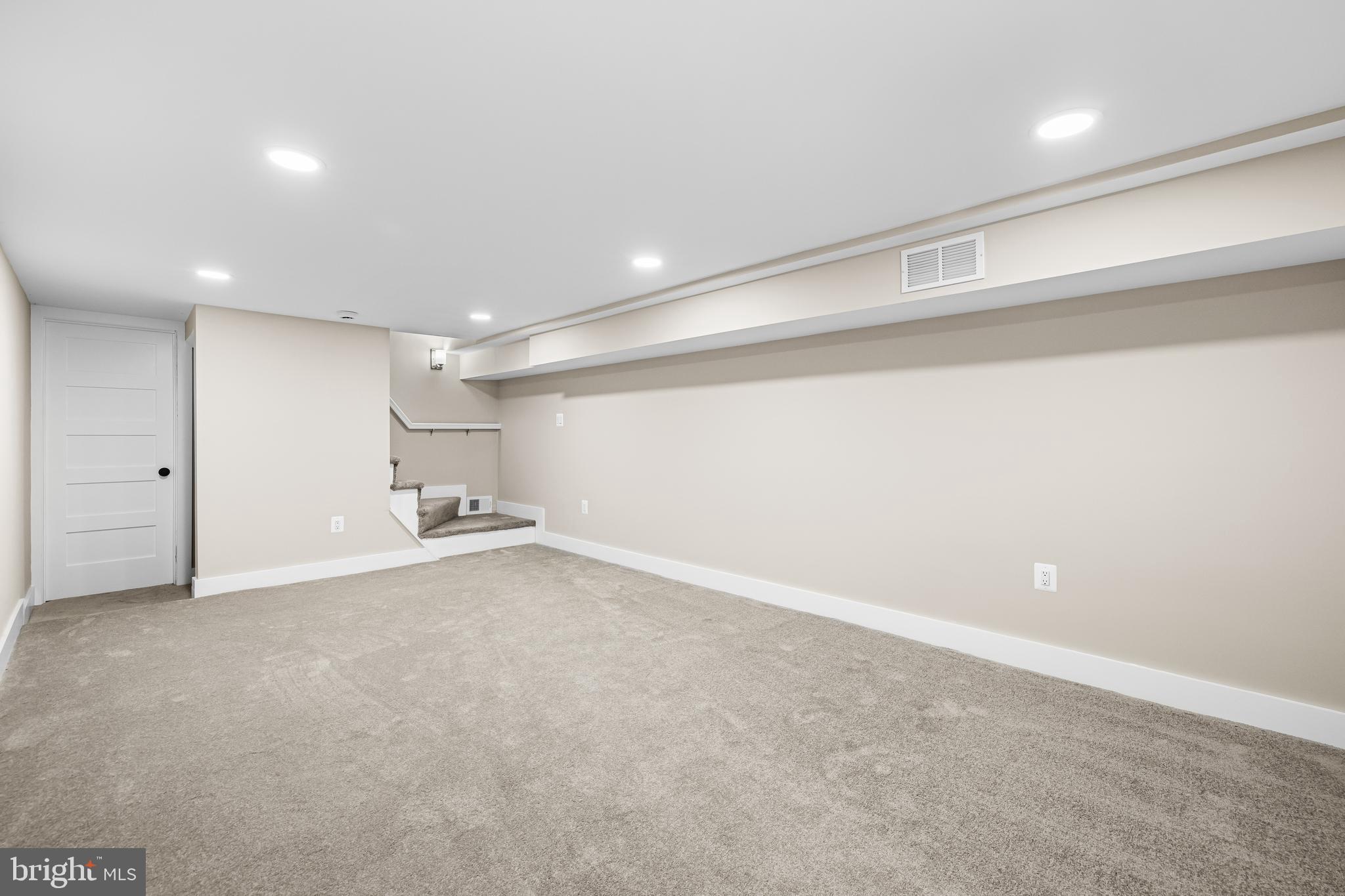 HAMPDEN HISTORIC DISTRICT - Residential