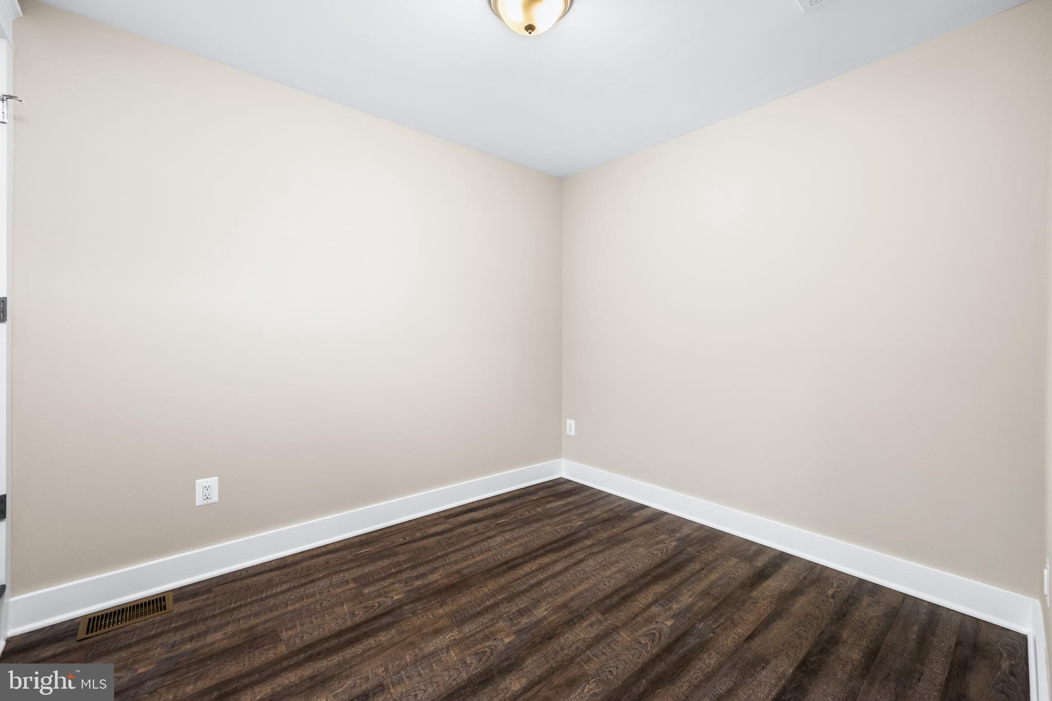 HAMPDEN HISTORIC DISTRICT - Residential