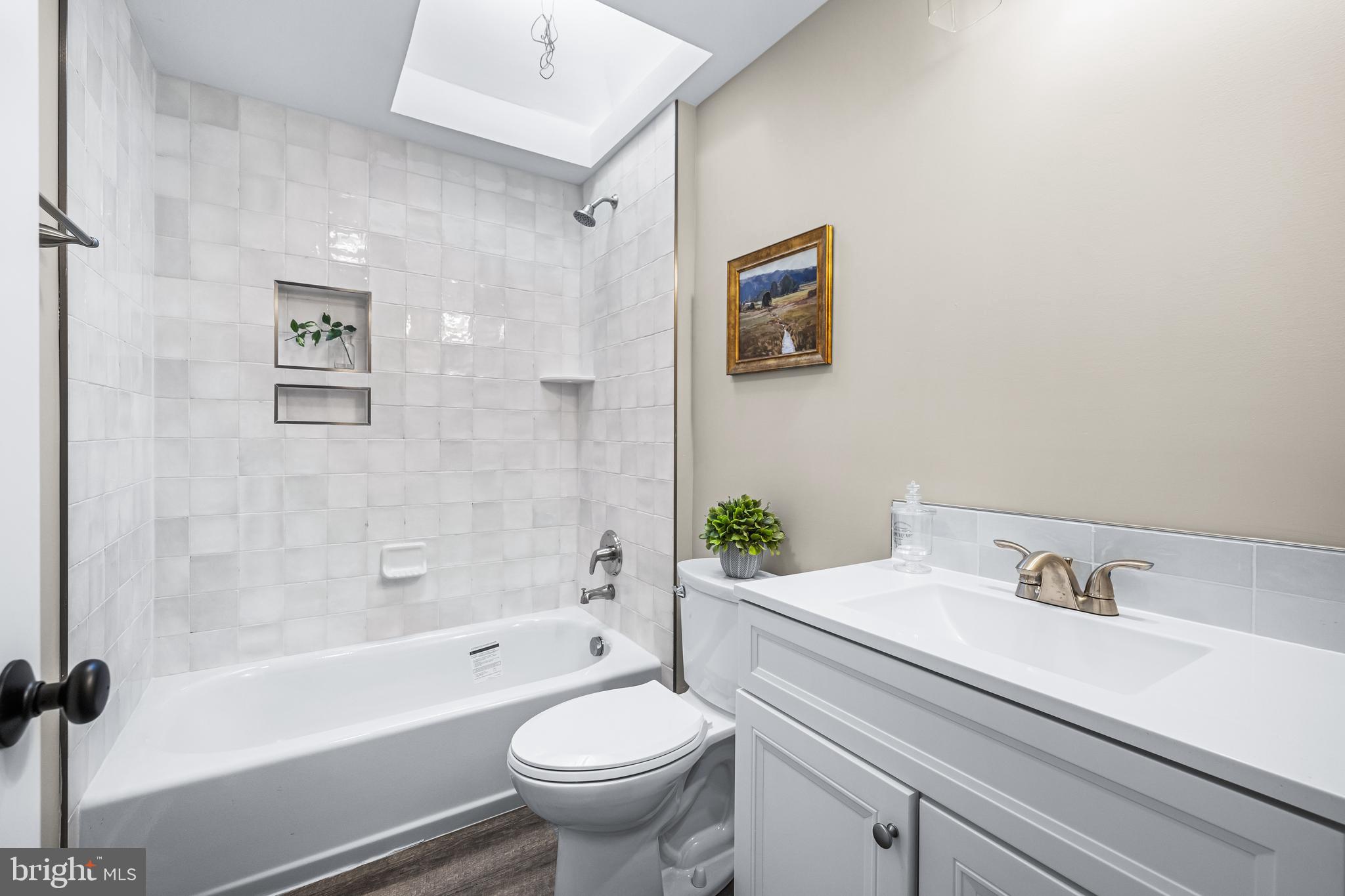 HAMPDEN HISTORIC DISTRICT - Residential