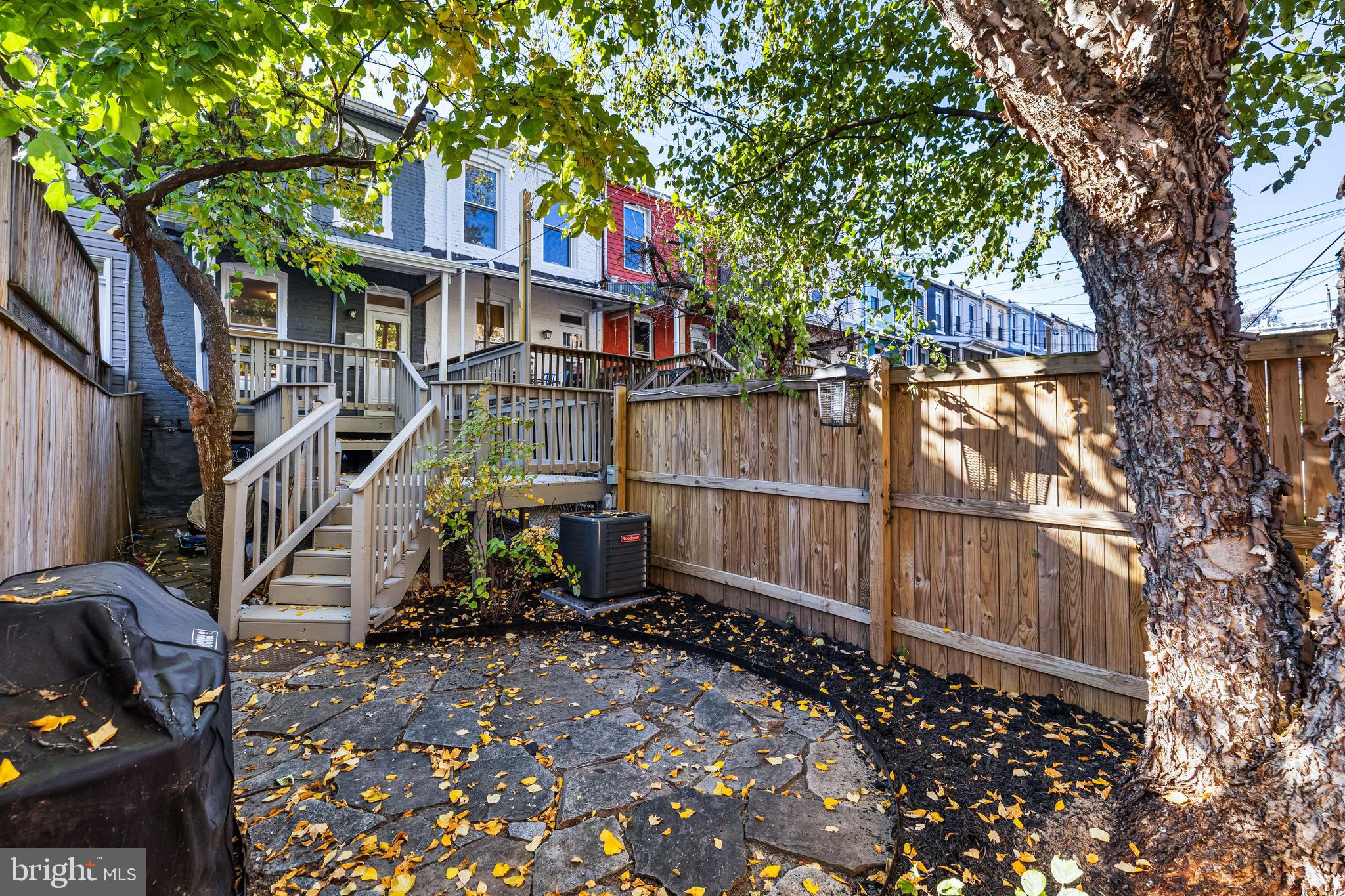 HAMPDEN HISTORIC DISTRICT - Residential