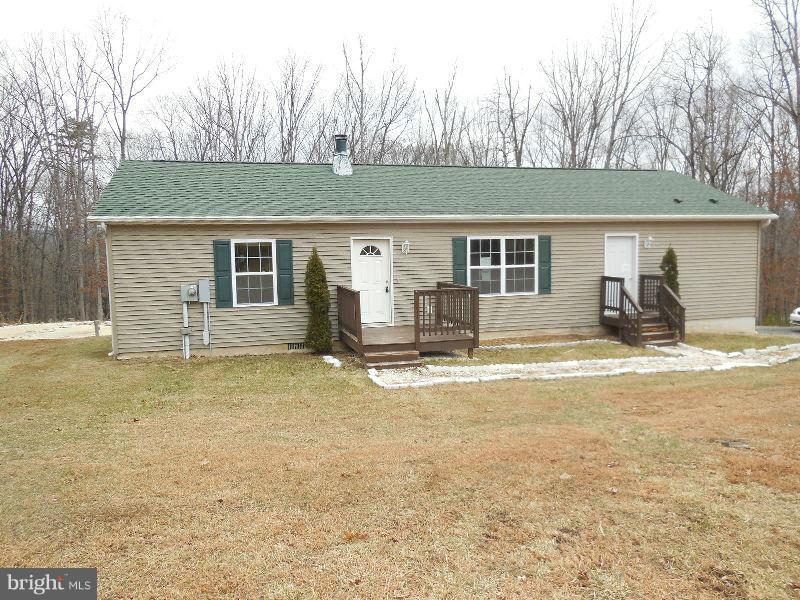 TWIN LAKES EAST - Residential