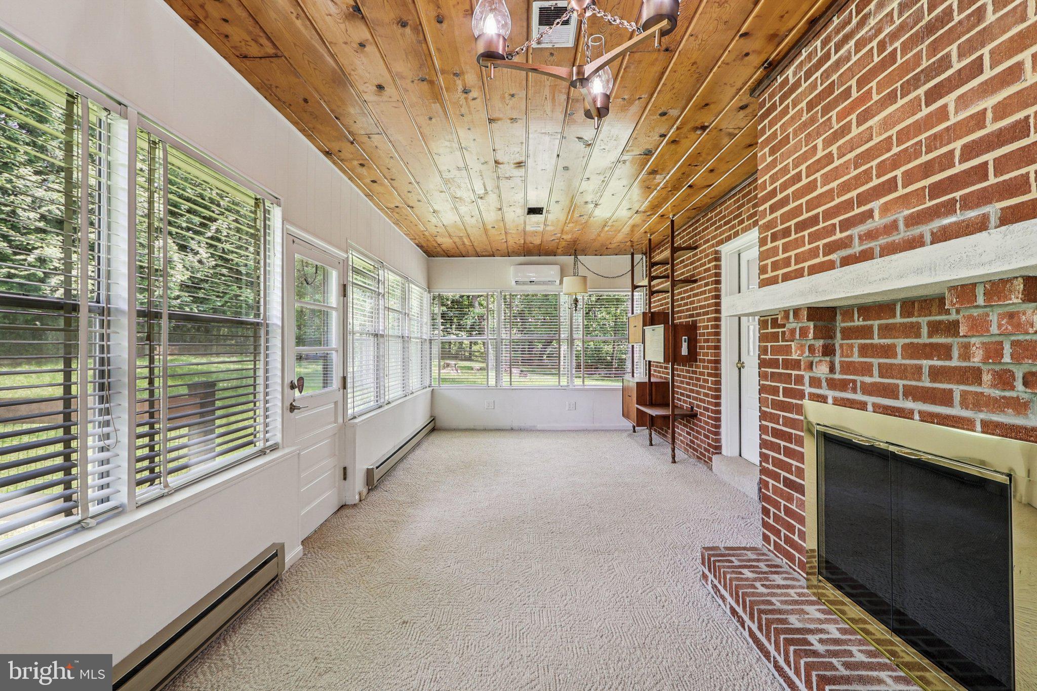 POTOMAC HIGHLANDS - Residential Lease