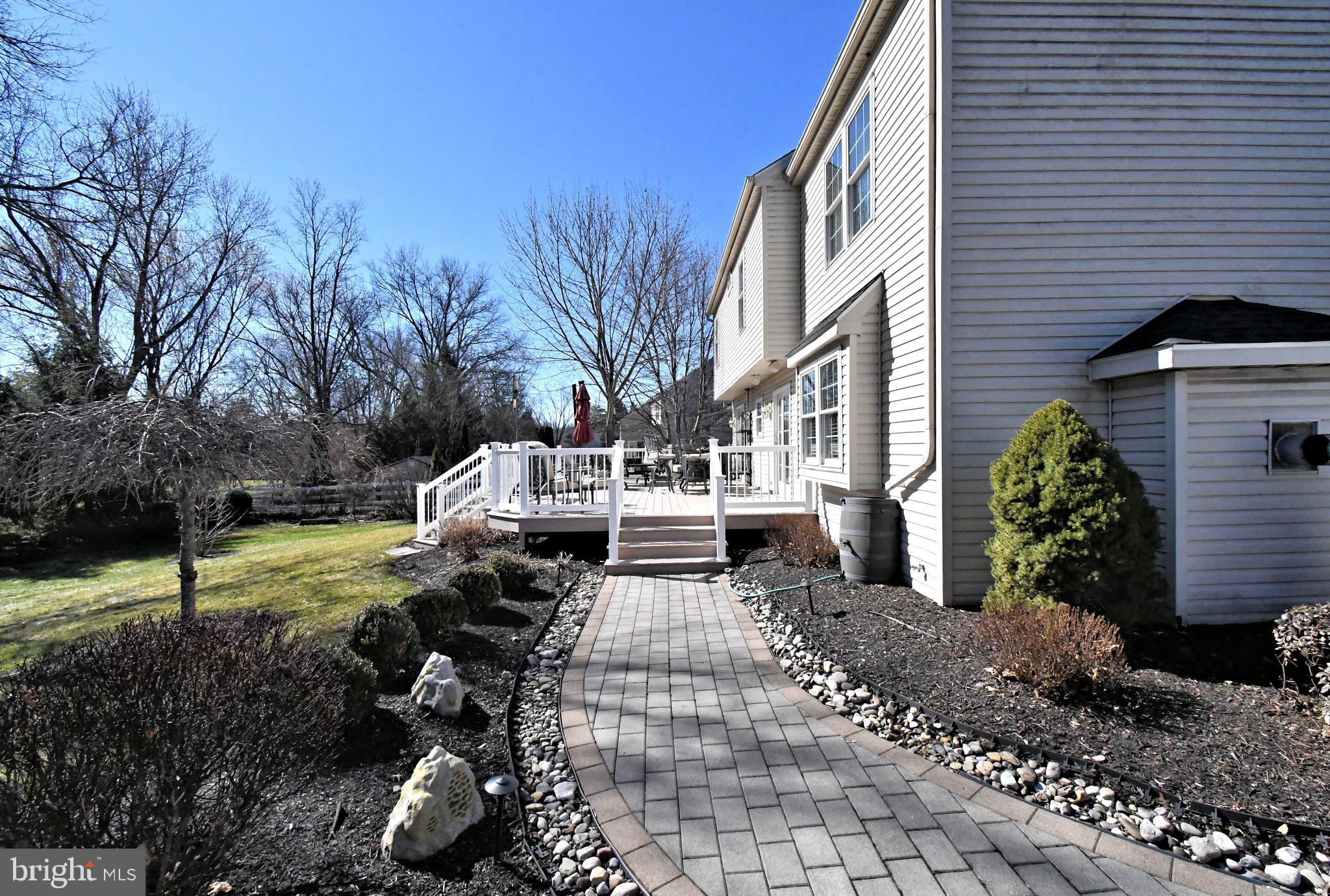 HATFIELD CROSSING - Residential