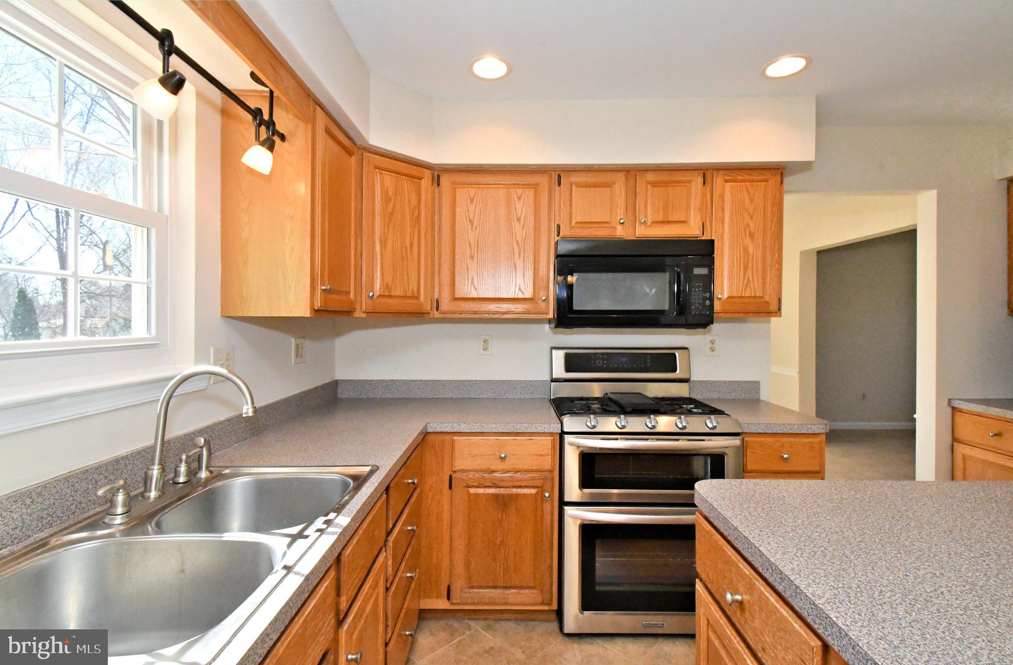 HATFIELD CROSSING - Residential