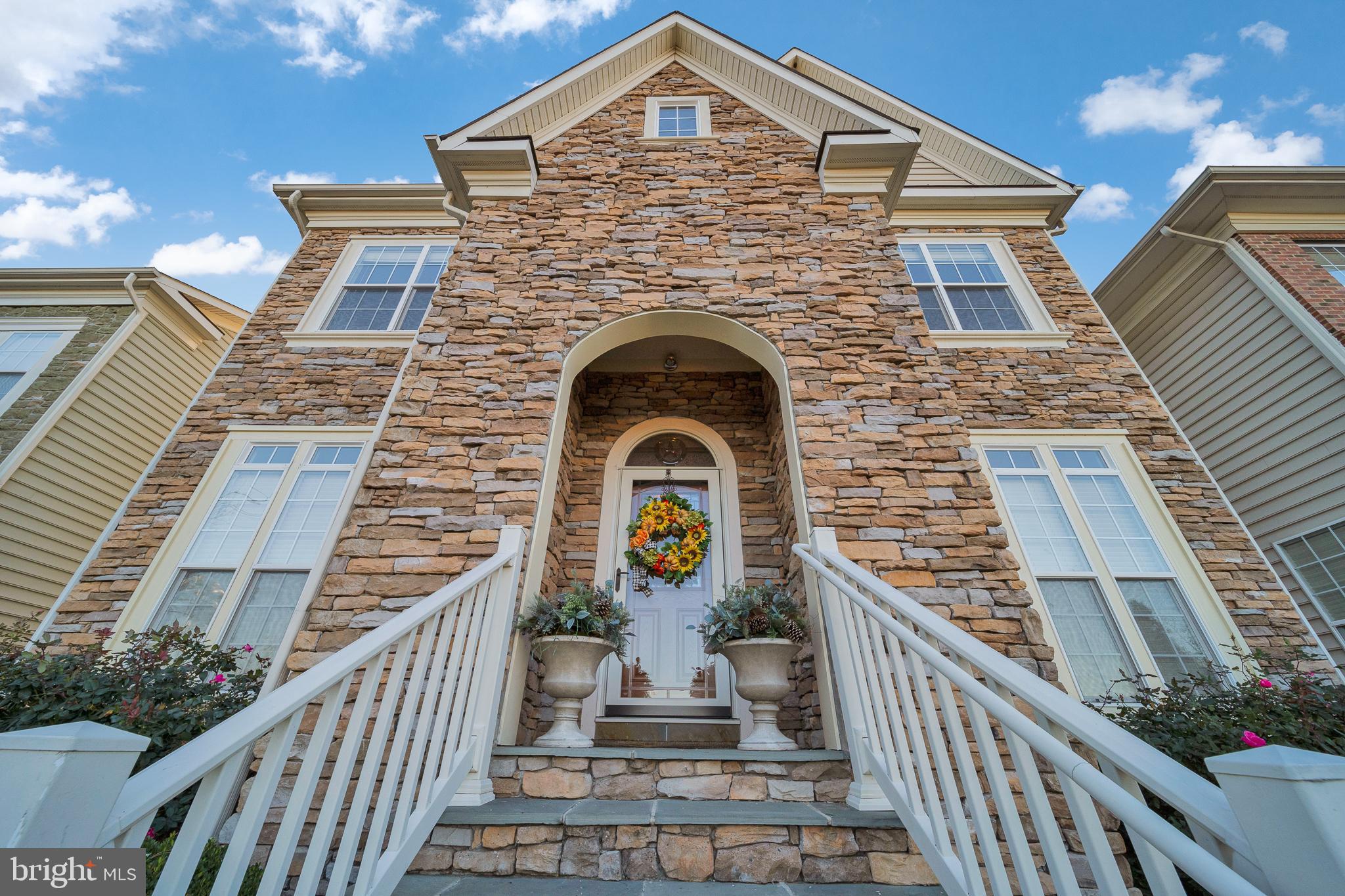 NORTHAMPTON - Residential