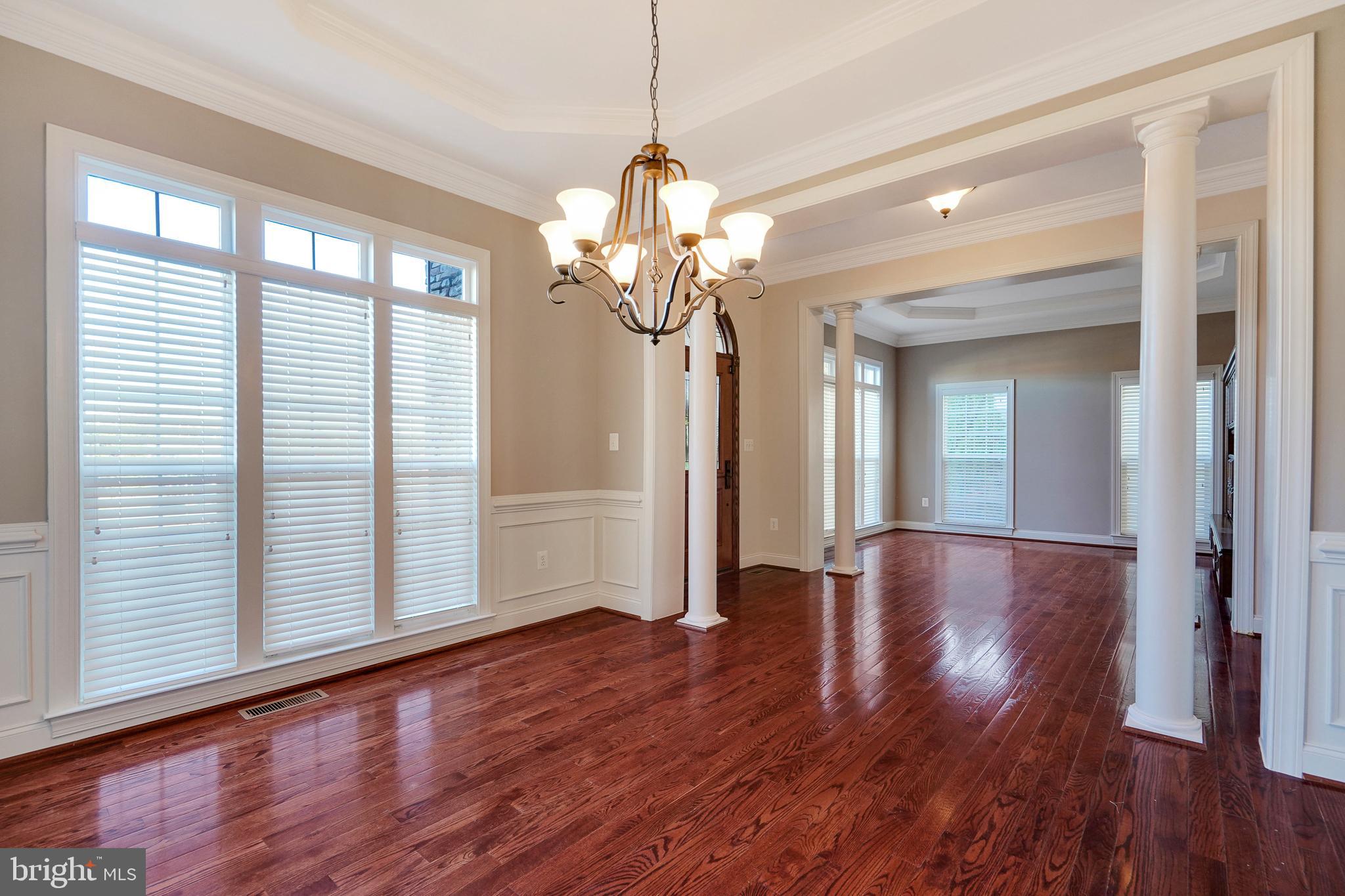 NORTHAMPTON - Residential