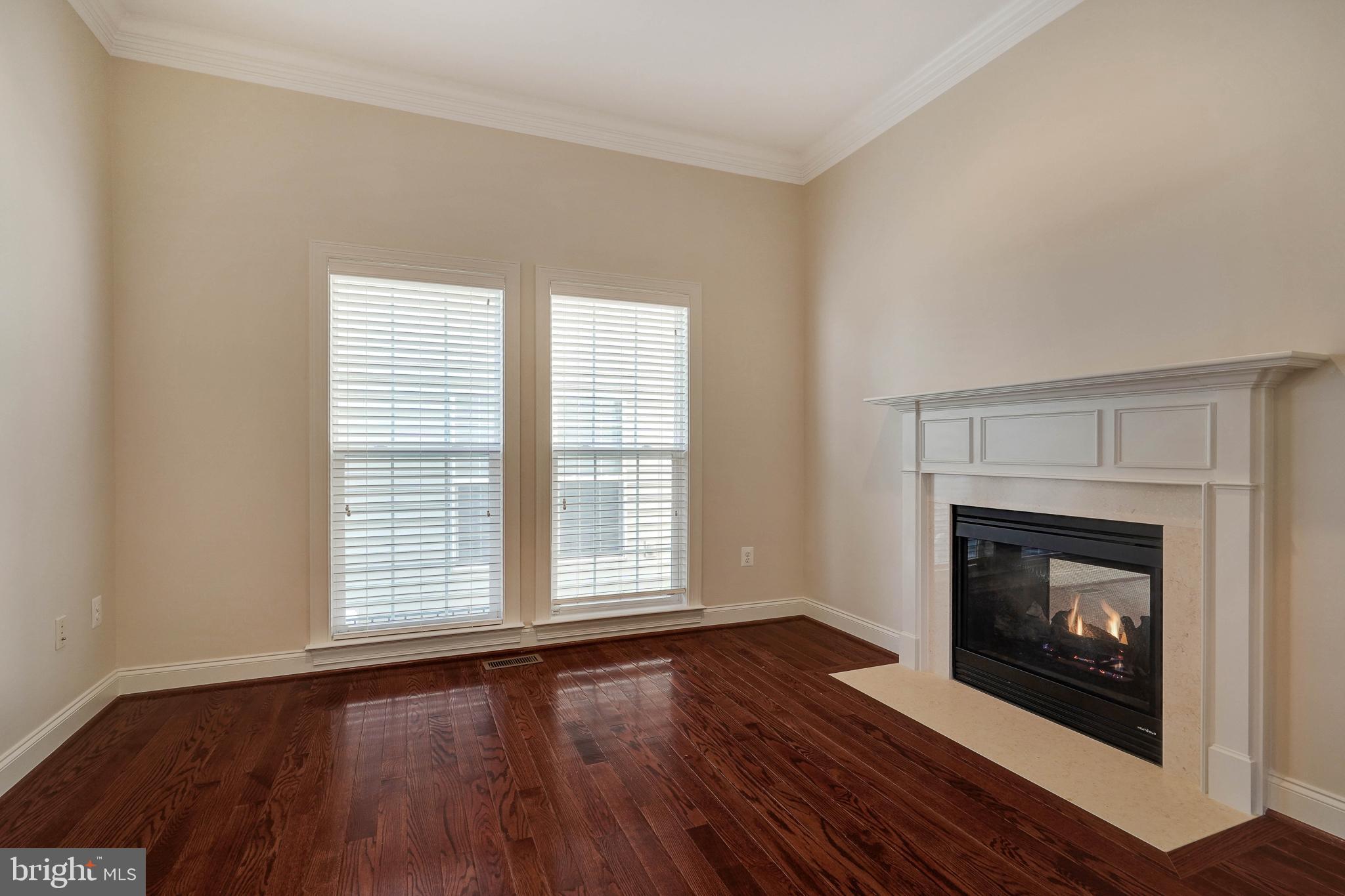 NORTHAMPTON - Residential