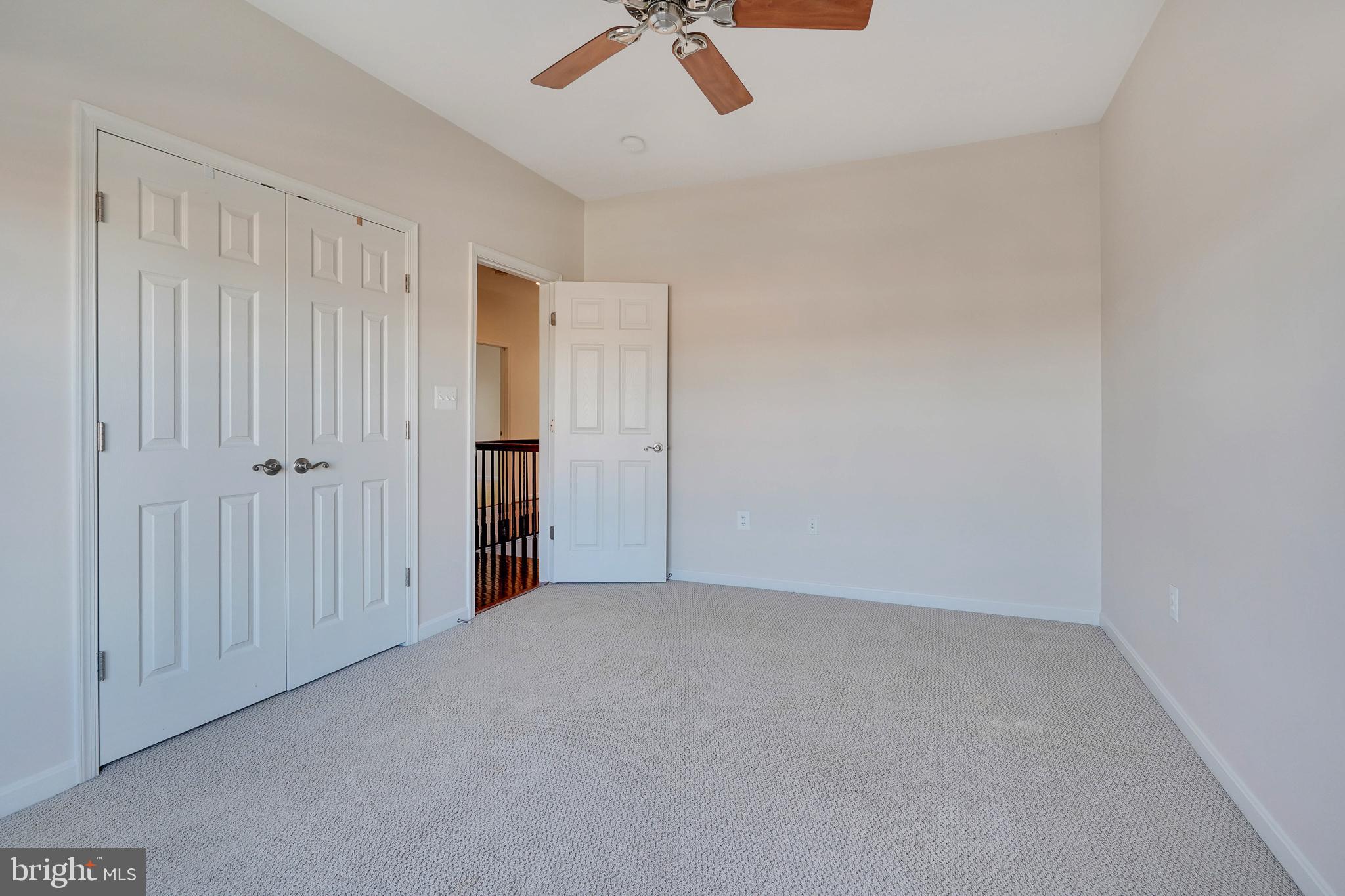 NORTHAMPTON - Residential