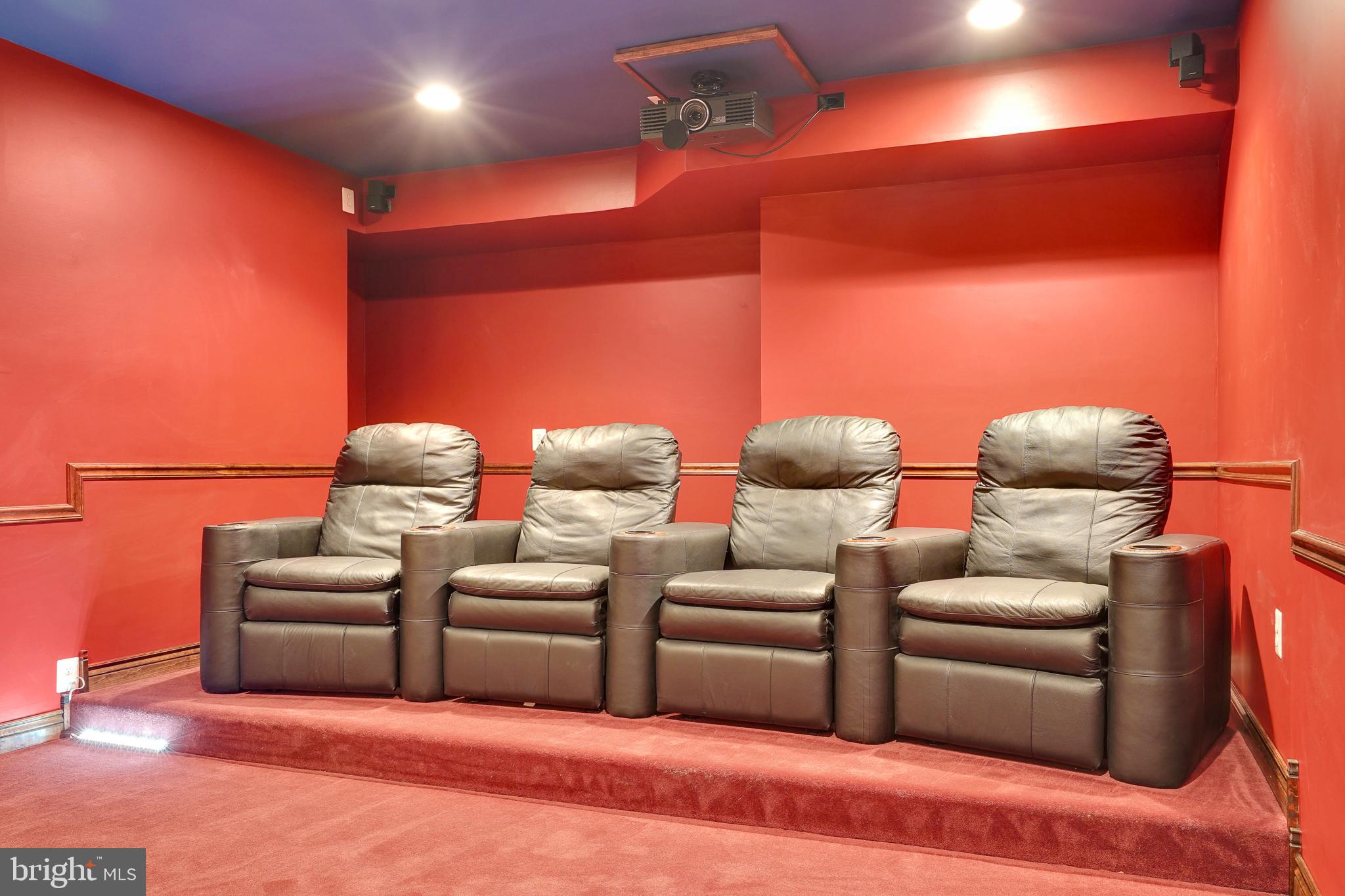 NORTHAMPTON - Residential