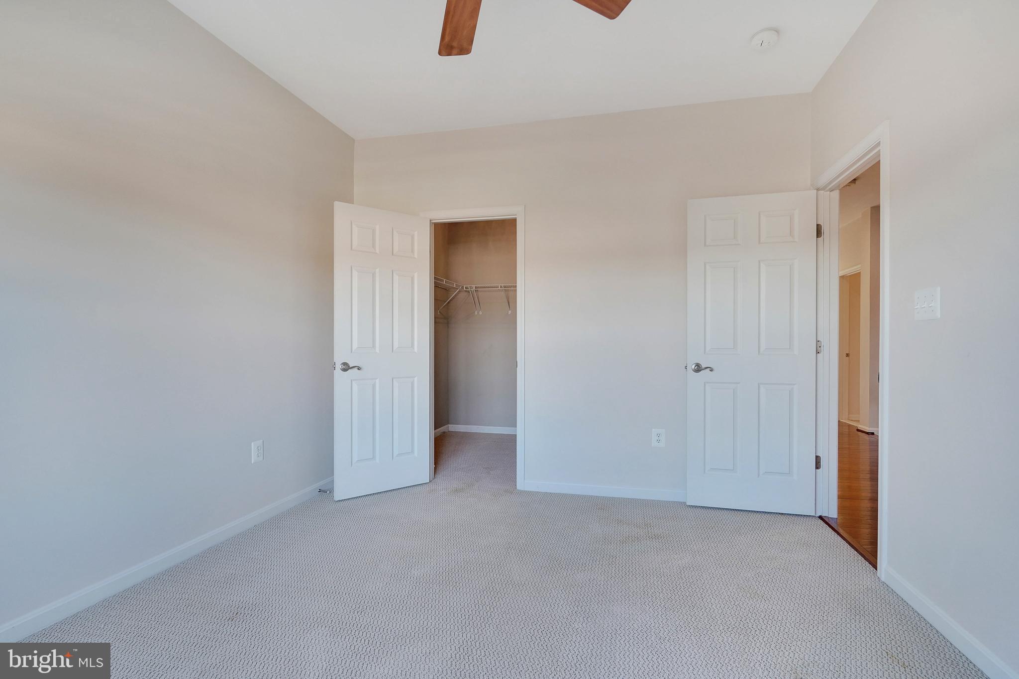 NORTHAMPTON - Residential