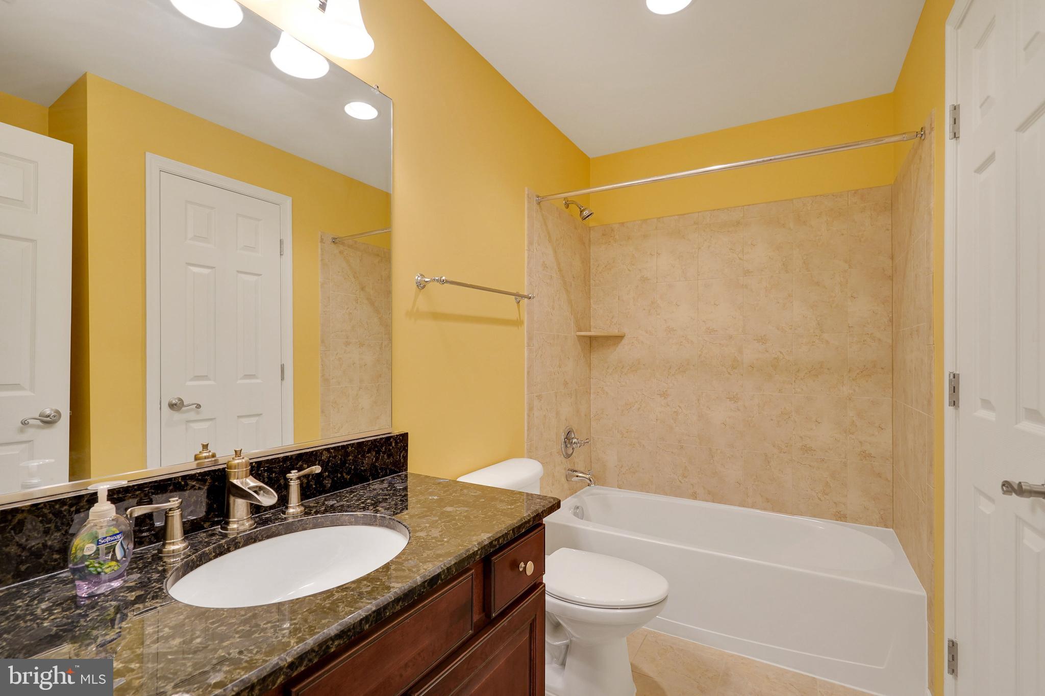 NORTHAMPTON - Residential