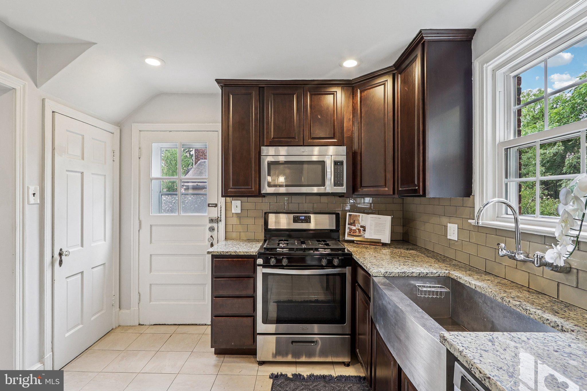 AVON PARK - Residential