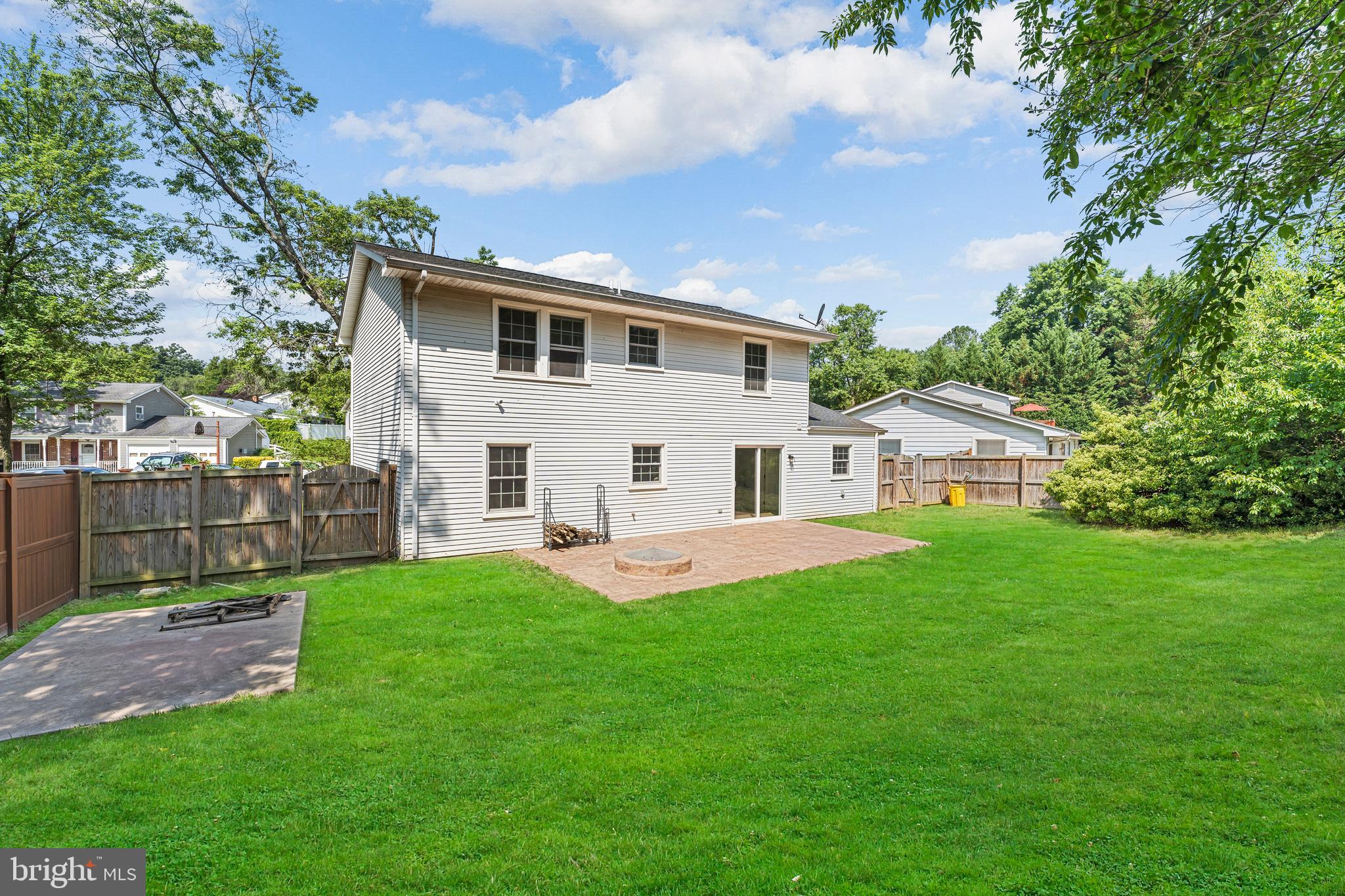 FOUR SEASONS ESTATES - Residential