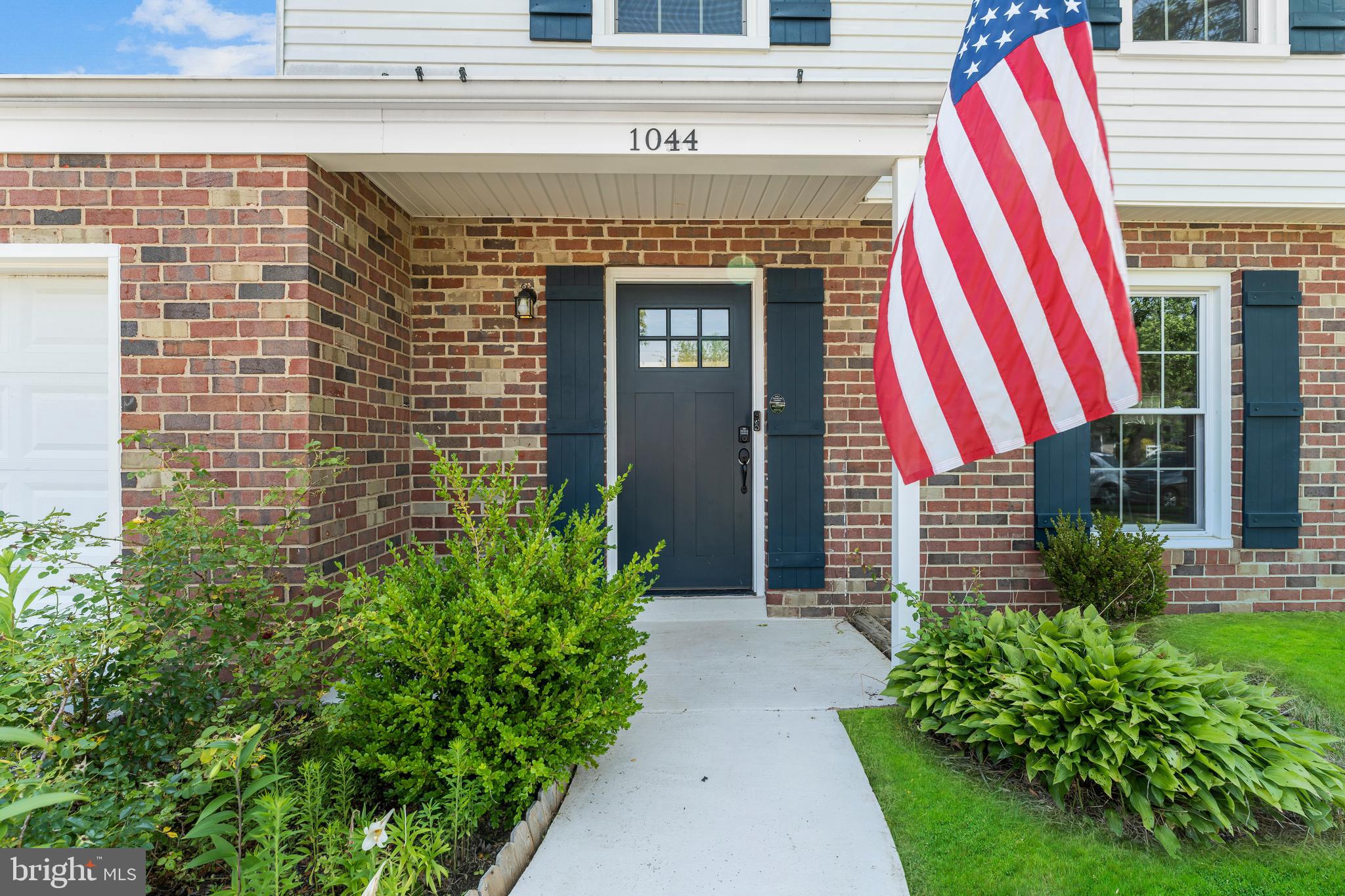 FOUR SEASONS ESTATES - Residential