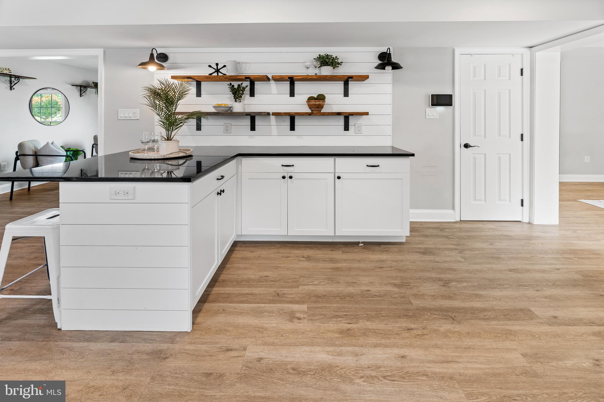 FOUR SEASONS ESTATES - Residential