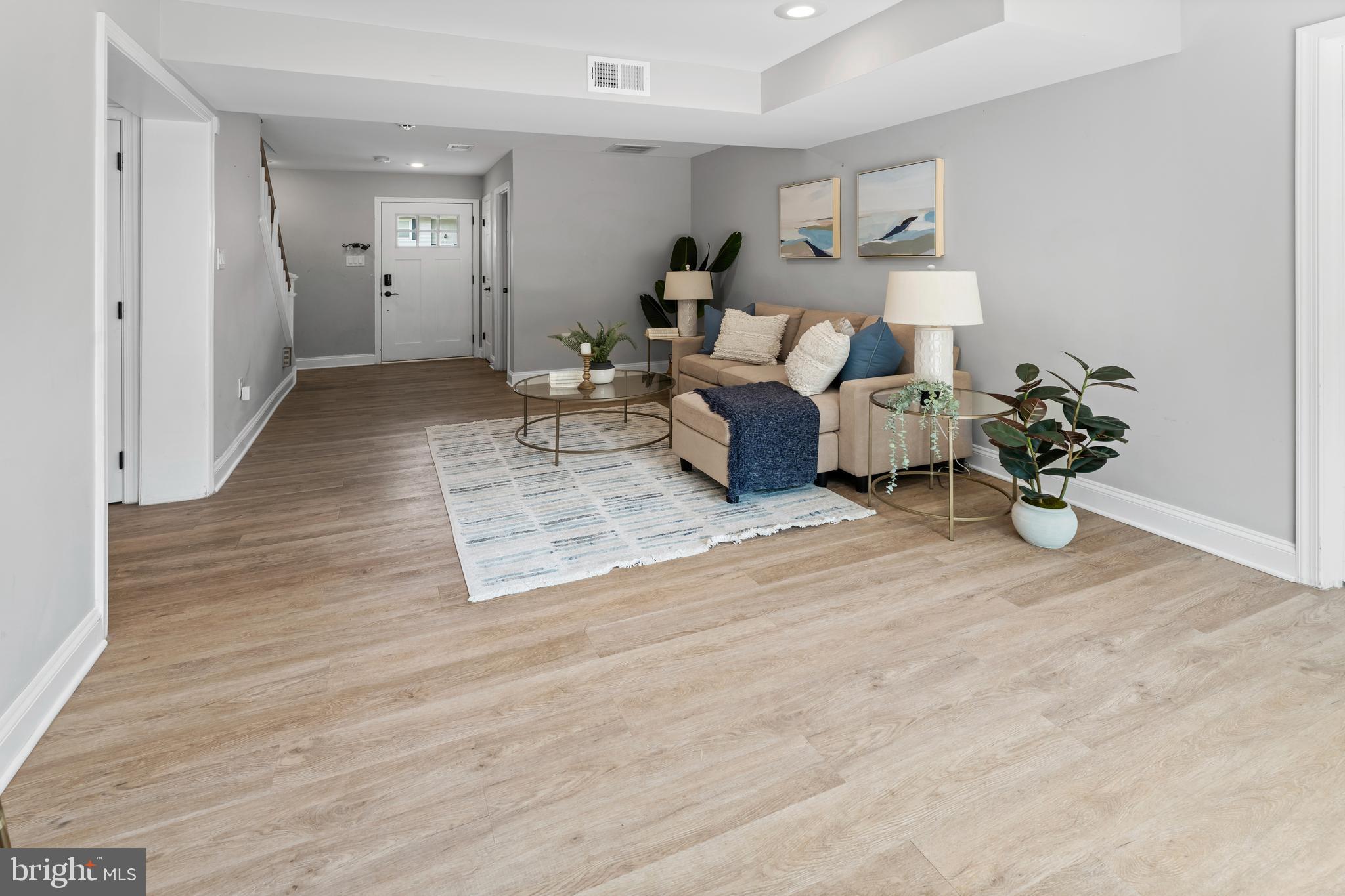 FOUR SEASONS ESTATES - Residential