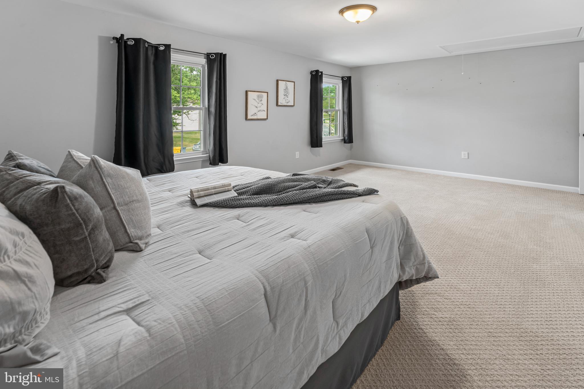 FOUR SEASONS ESTATES - Residential