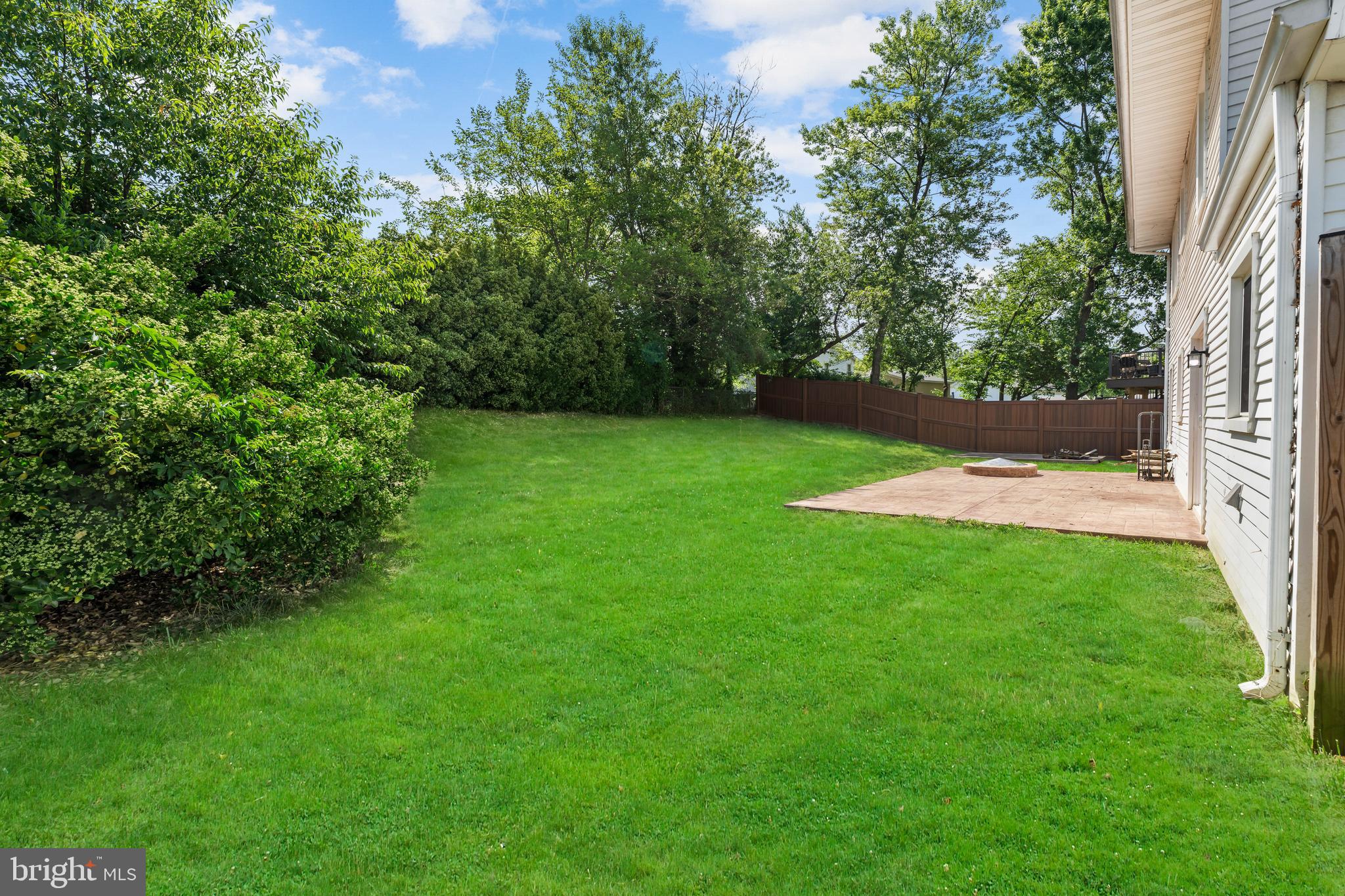 FOUR SEASONS ESTATES - Residential