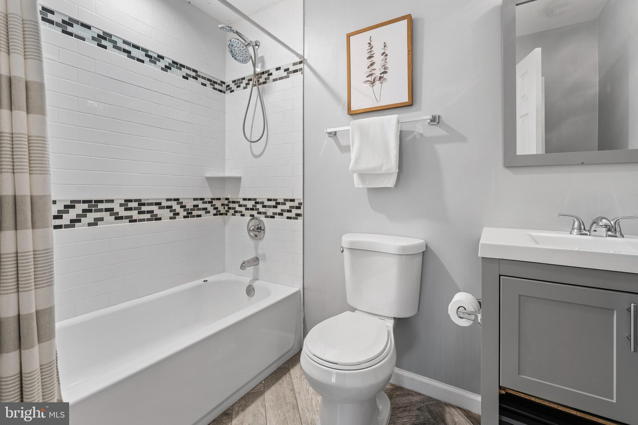 FOUR SEASONS ESTATES - Residential