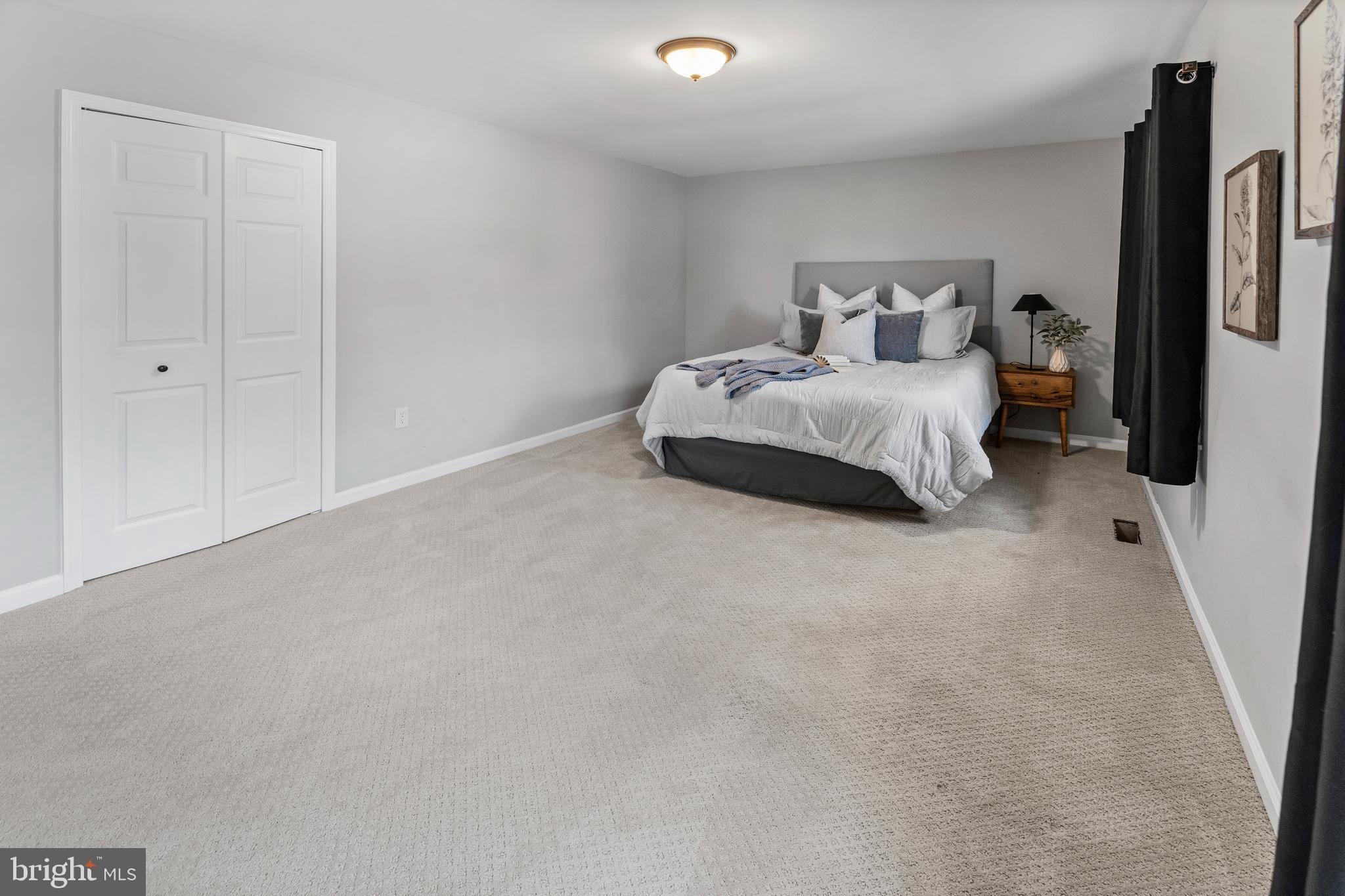 FOUR SEASONS ESTATES - Residential