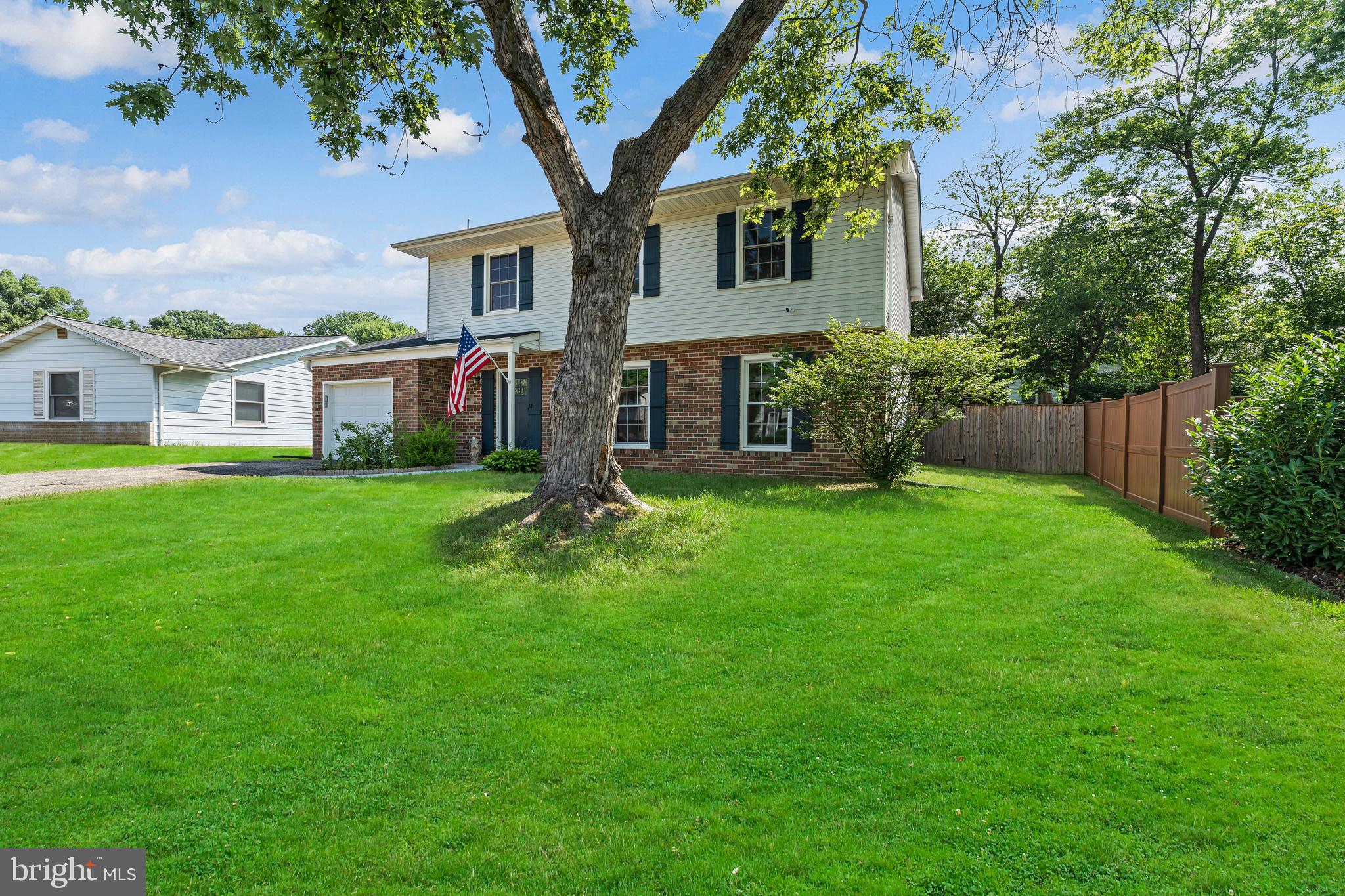 FOUR SEASONS ESTATES - Residential