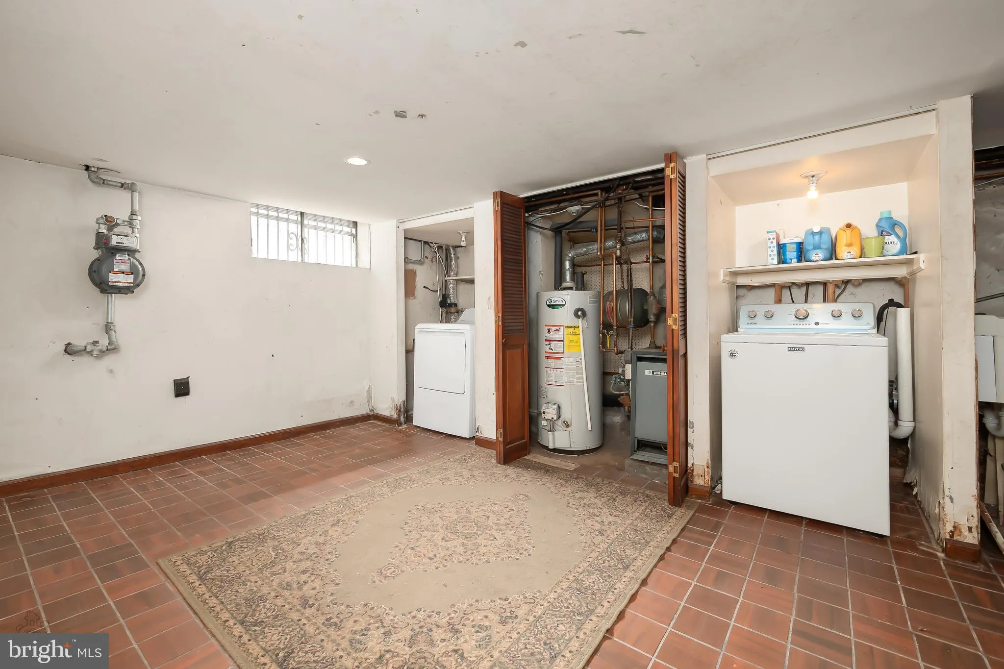 Philadelphia, Pennsylvania 19147, United States, 4 Bedrooms Bedrooms, ,2 BathroomsBathrooms,Residential,Contingent,123059