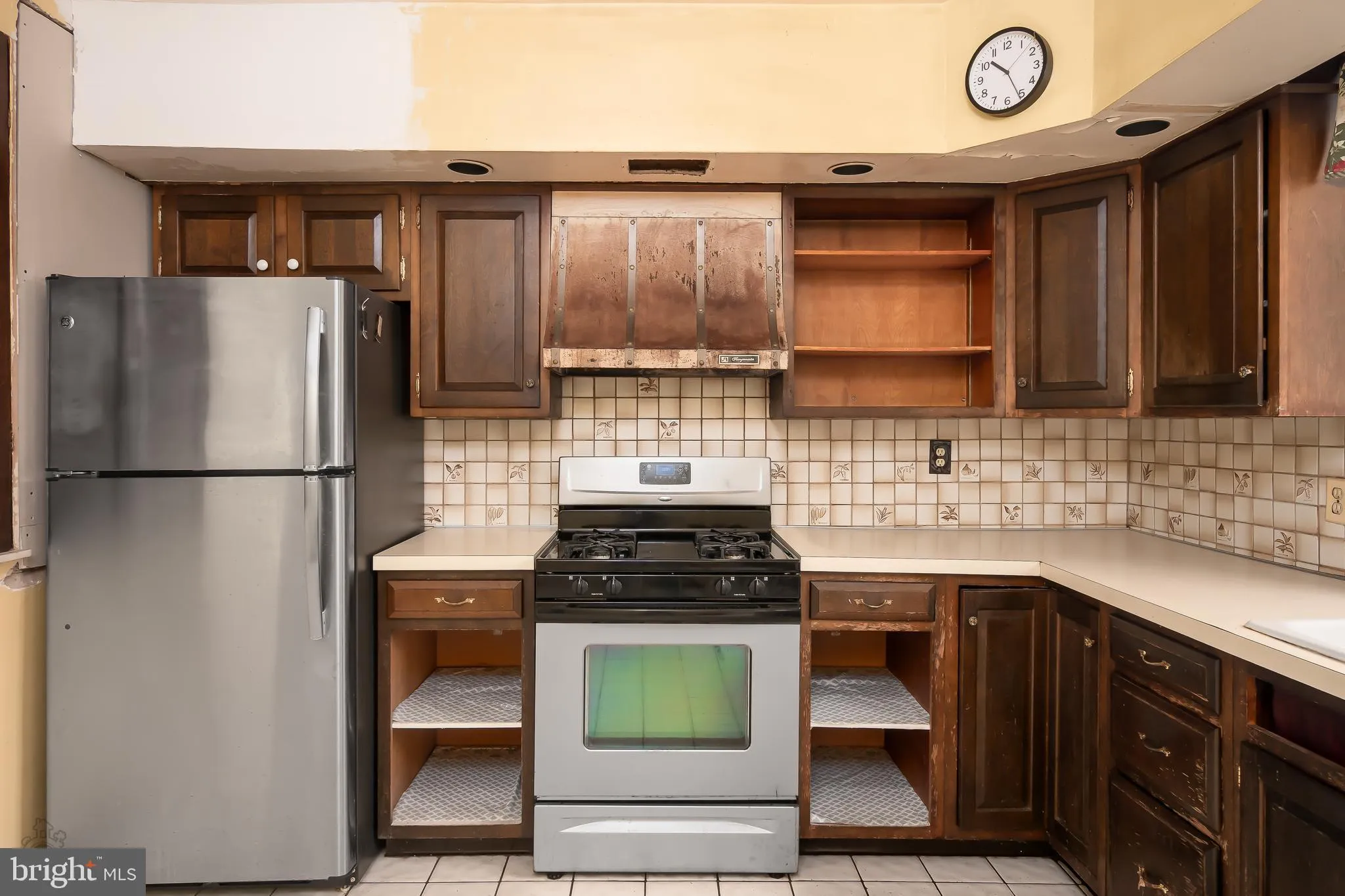 Philadelphia, Pennsylvania 19147, United States, 4 Bedrooms Bedrooms, ,2 BathroomsBathrooms,Residential,Contingent,123059