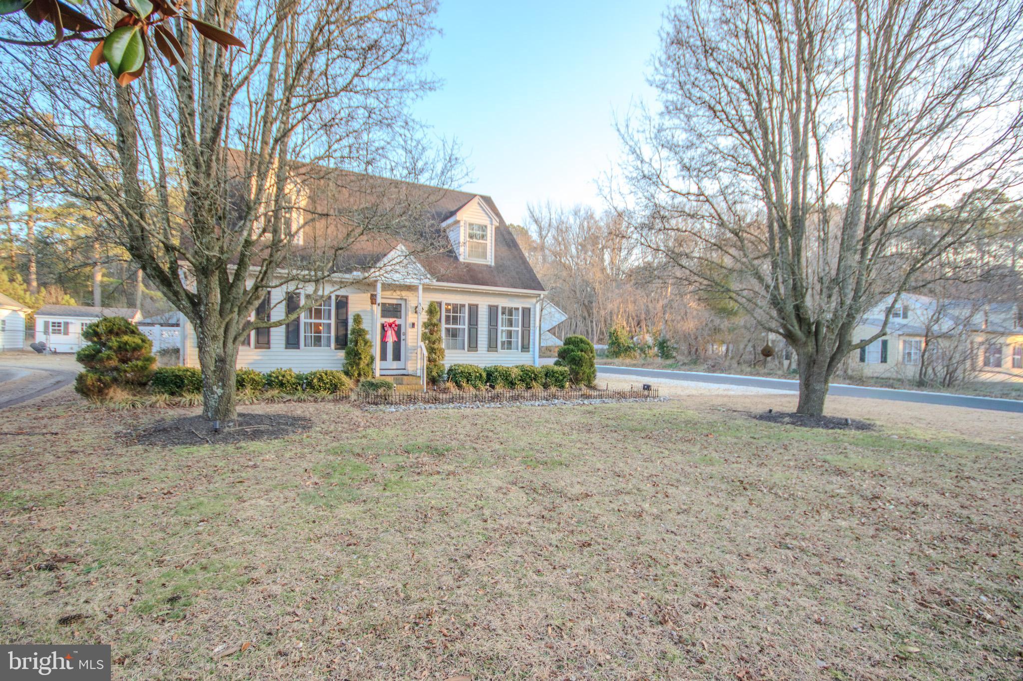 CAMDEN AVE. - Residential