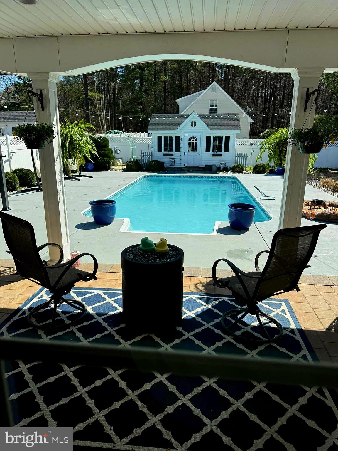 CAMDEN AVE. - Residential