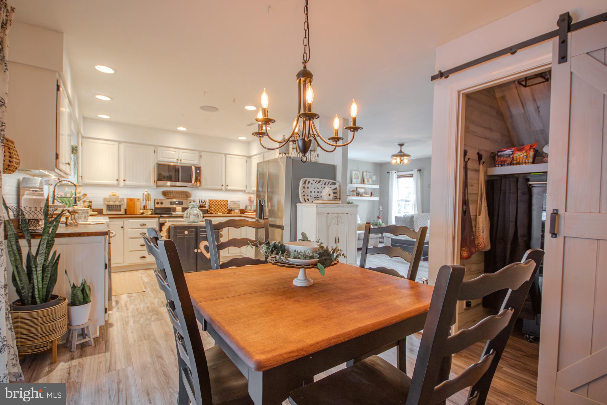 CAMDEN AVE. - Residential