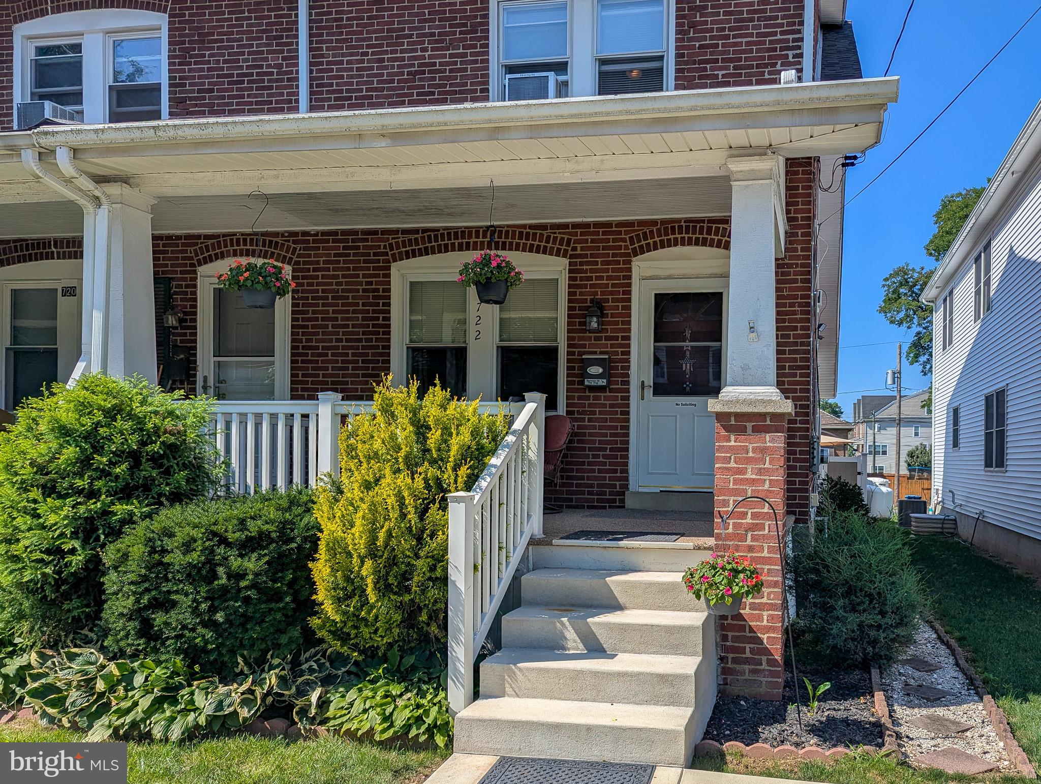 722 W 3RD STREET