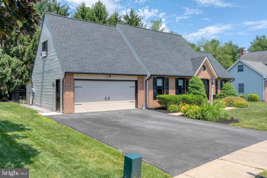 Photo of 3155 Norcross Road, Lancaster, PA 17603 (MLS # PALA2052302)