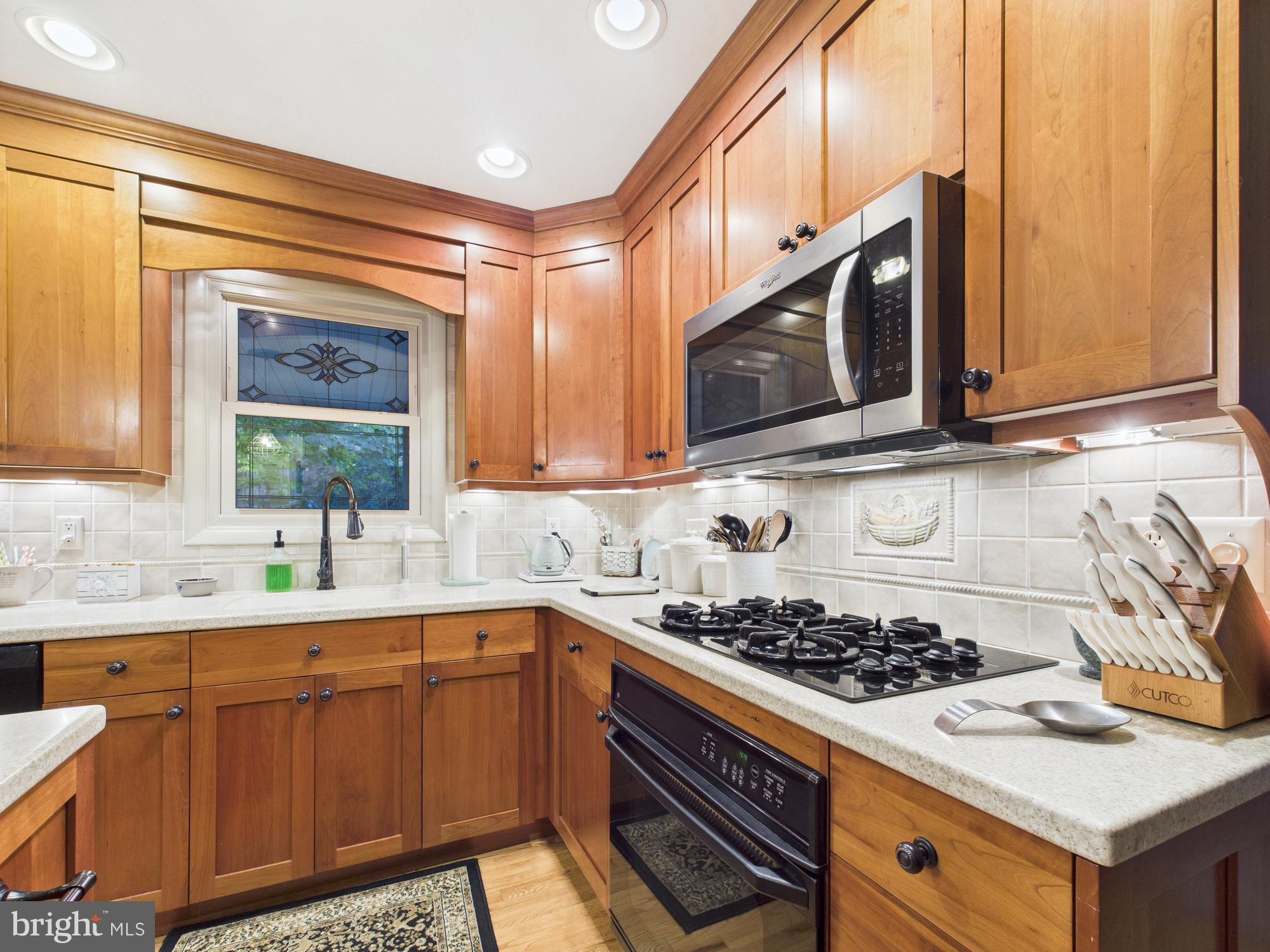3984 LITTLE JOHN DRIVE
