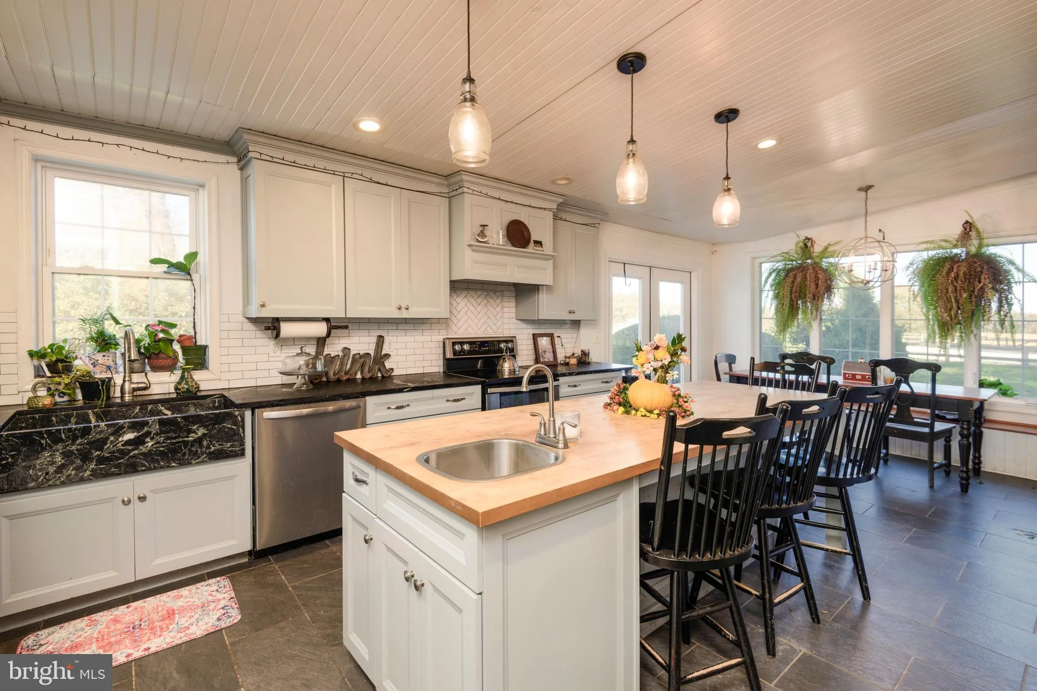 Oxford, Pennsylvania 19363, United States, 4 Bedrooms Bedrooms, ,2 BathroomsBathrooms,Residential,Active,232823