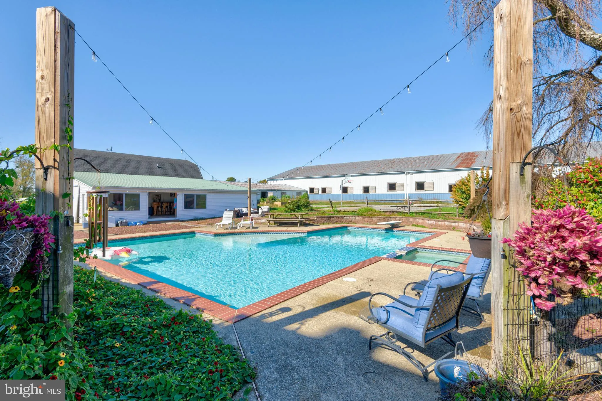 Oxford, Pennsylvania 19363, United States, 4 Bedrooms Bedrooms, ,2 BathroomsBathrooms,Residential,Active,232823