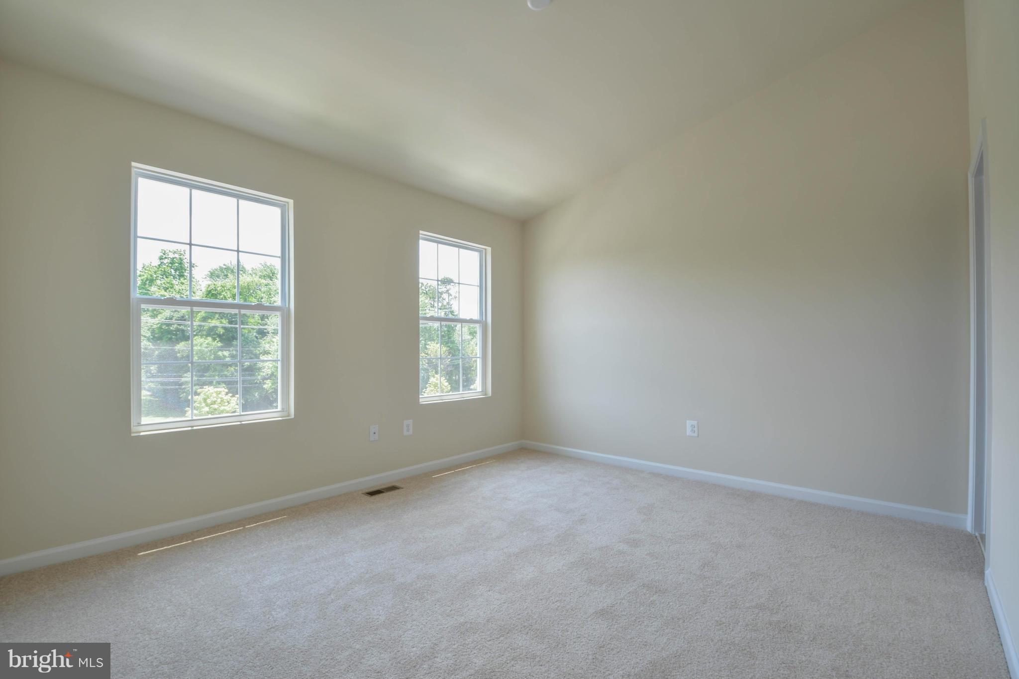 BOYERS RIDGE - Residential Lease