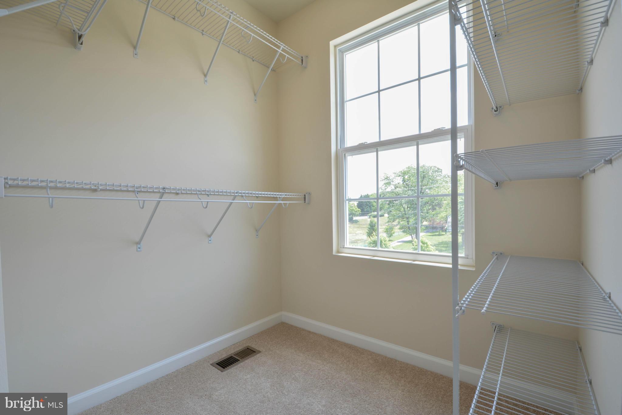 BOYERS RIDGE - Residential Lease