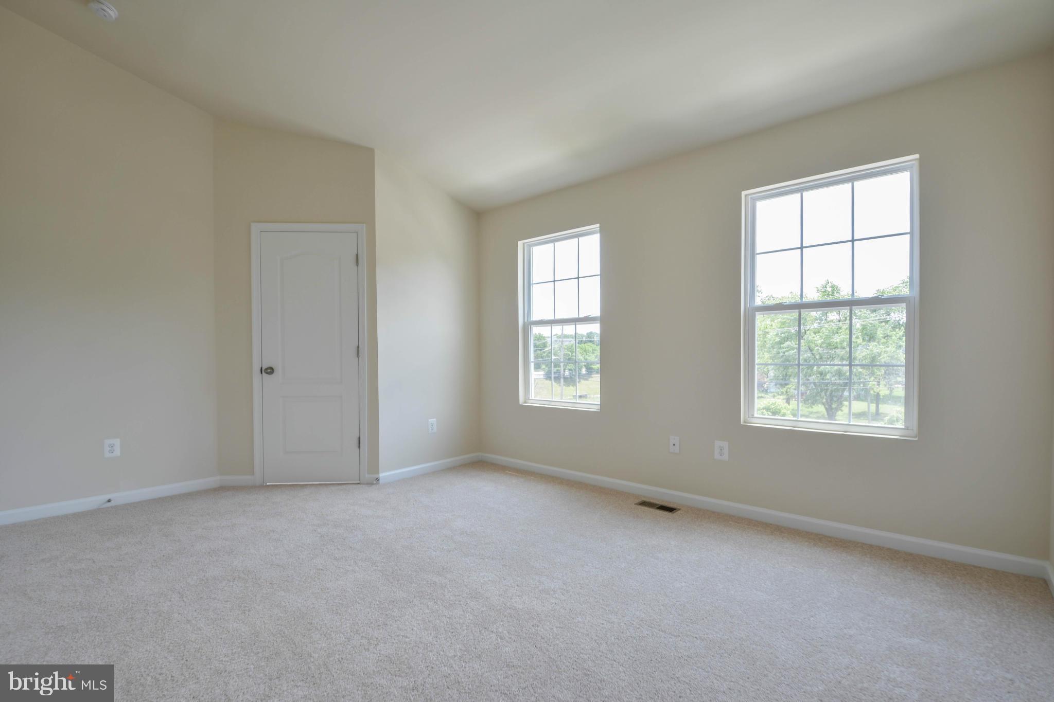 BOYERS RIDGE - Residential Lease