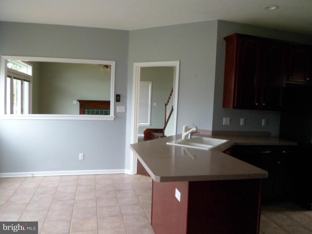 LANDINGS AT PINEY POINT - Residential Lease